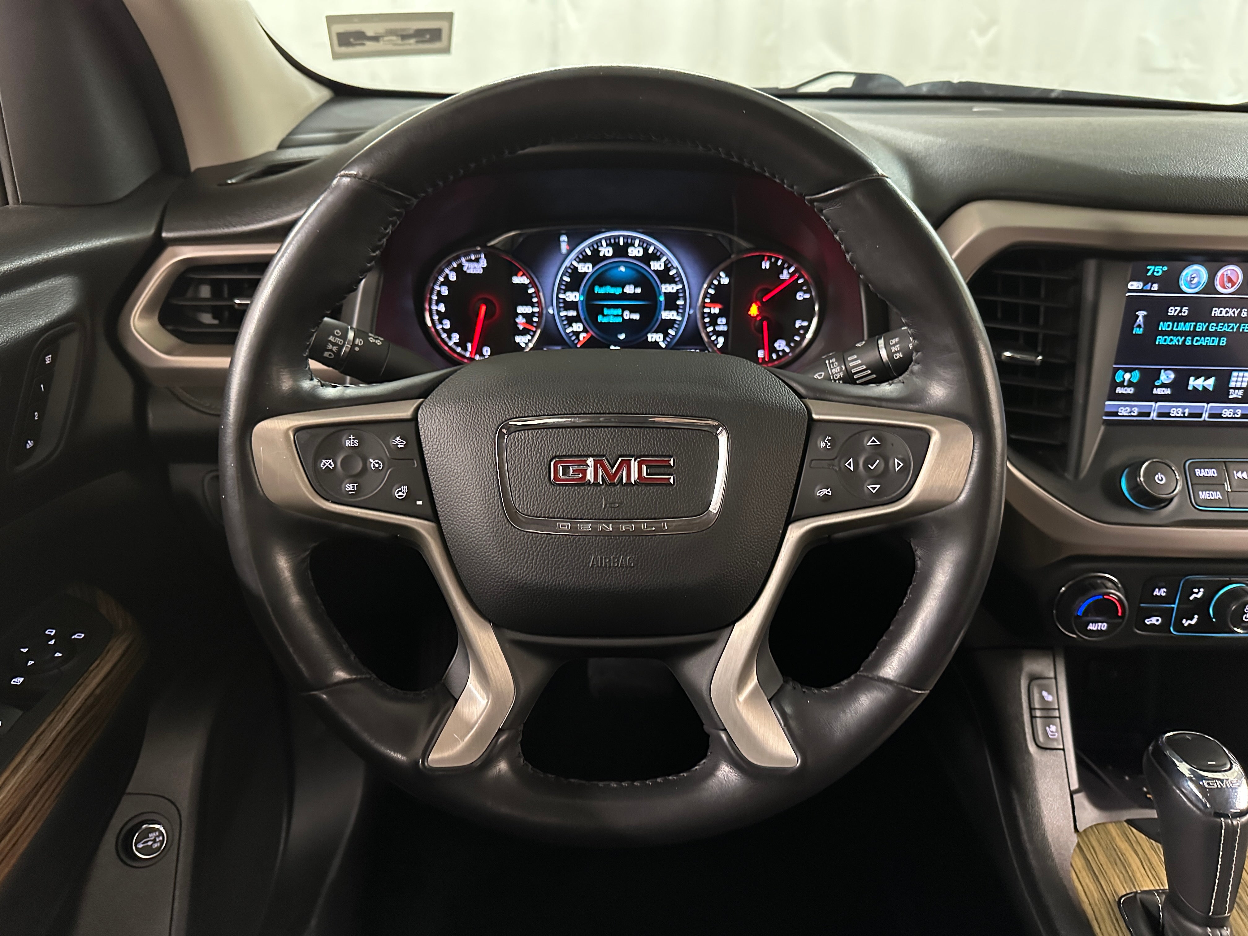 2018 GMC Acadia Denali 4