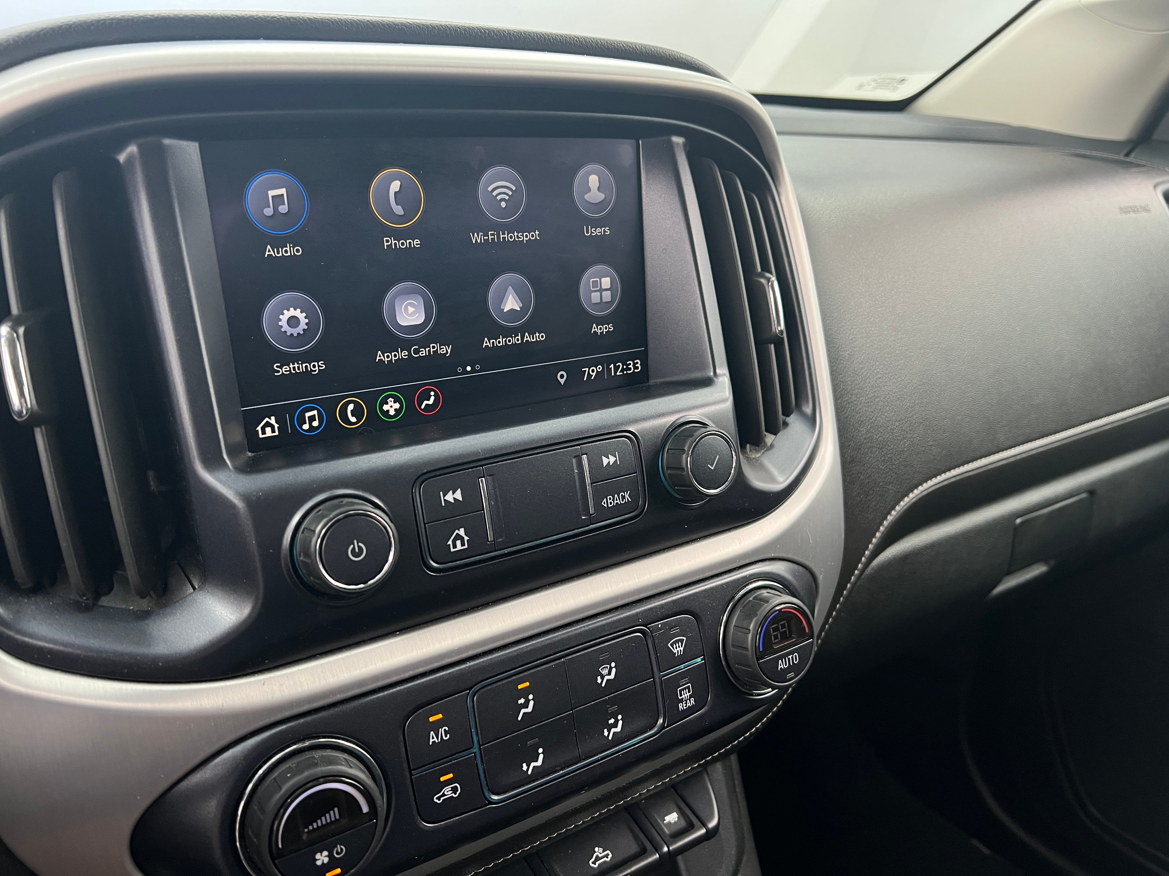 2020 GMC Canyon SLE 4