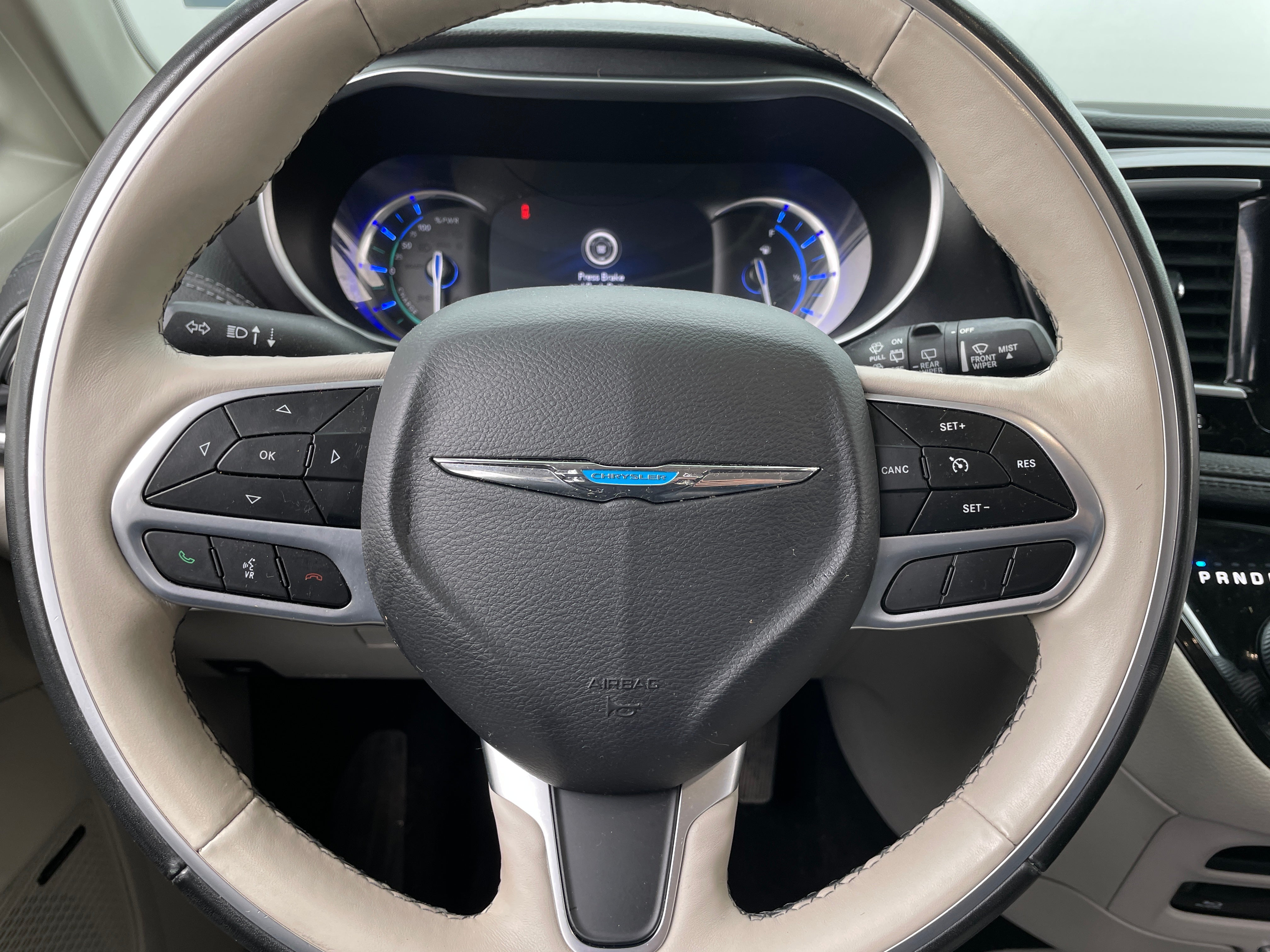 2020 Chrysler Pacifica Hybrid Limited 4