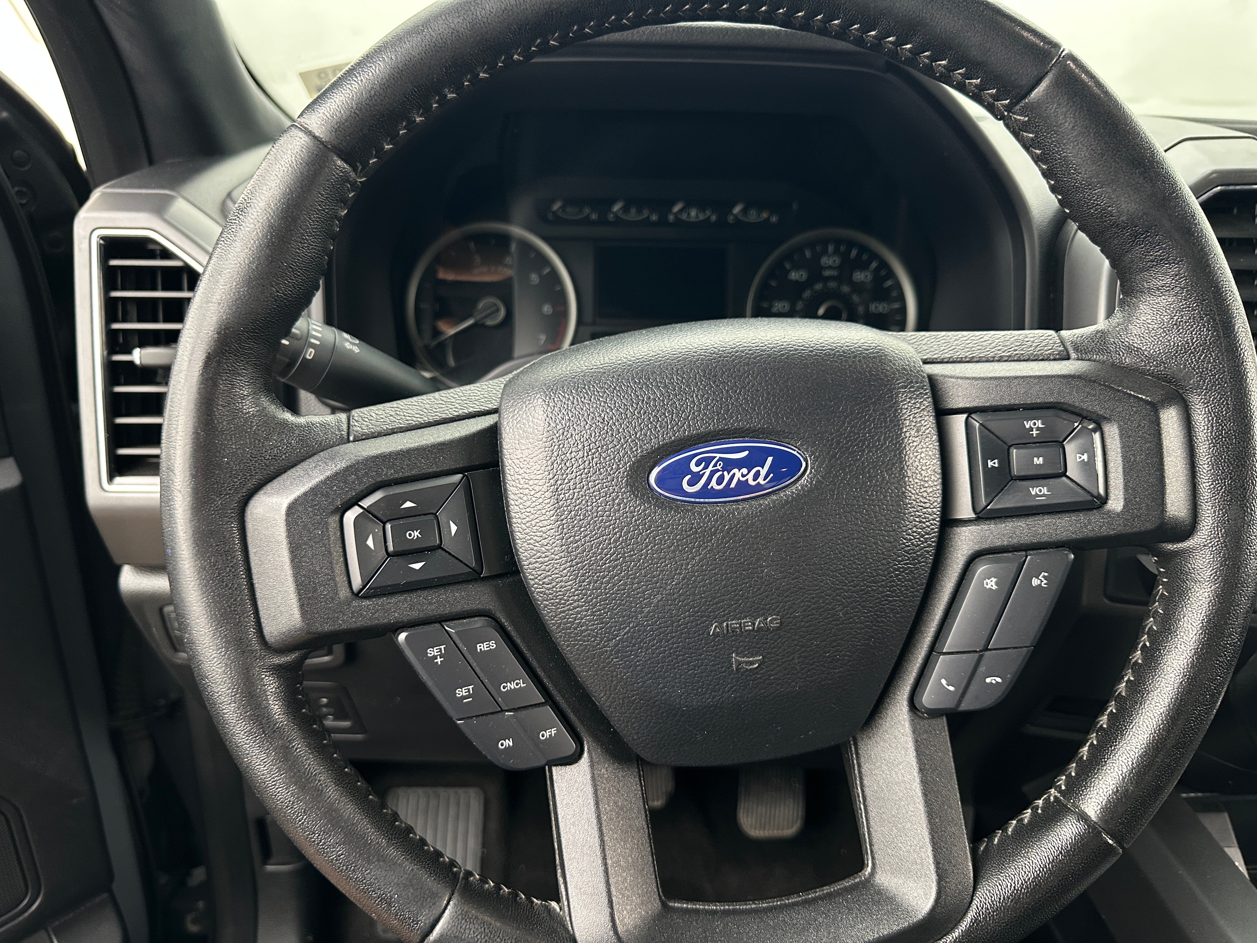 2019 Ford Econoline E-150 5