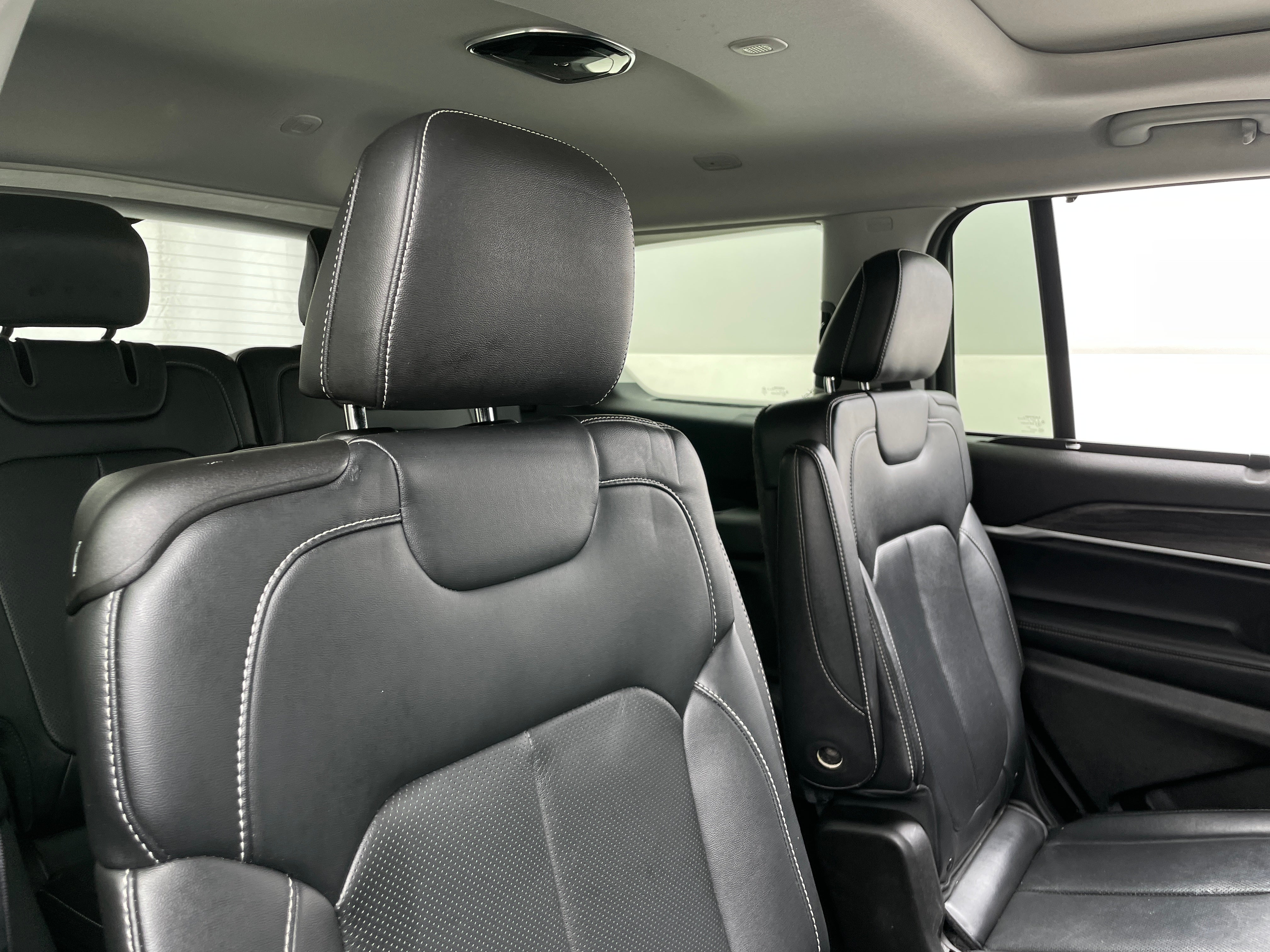 2022 Jeep Grand Cherokee L Limited Edition 5