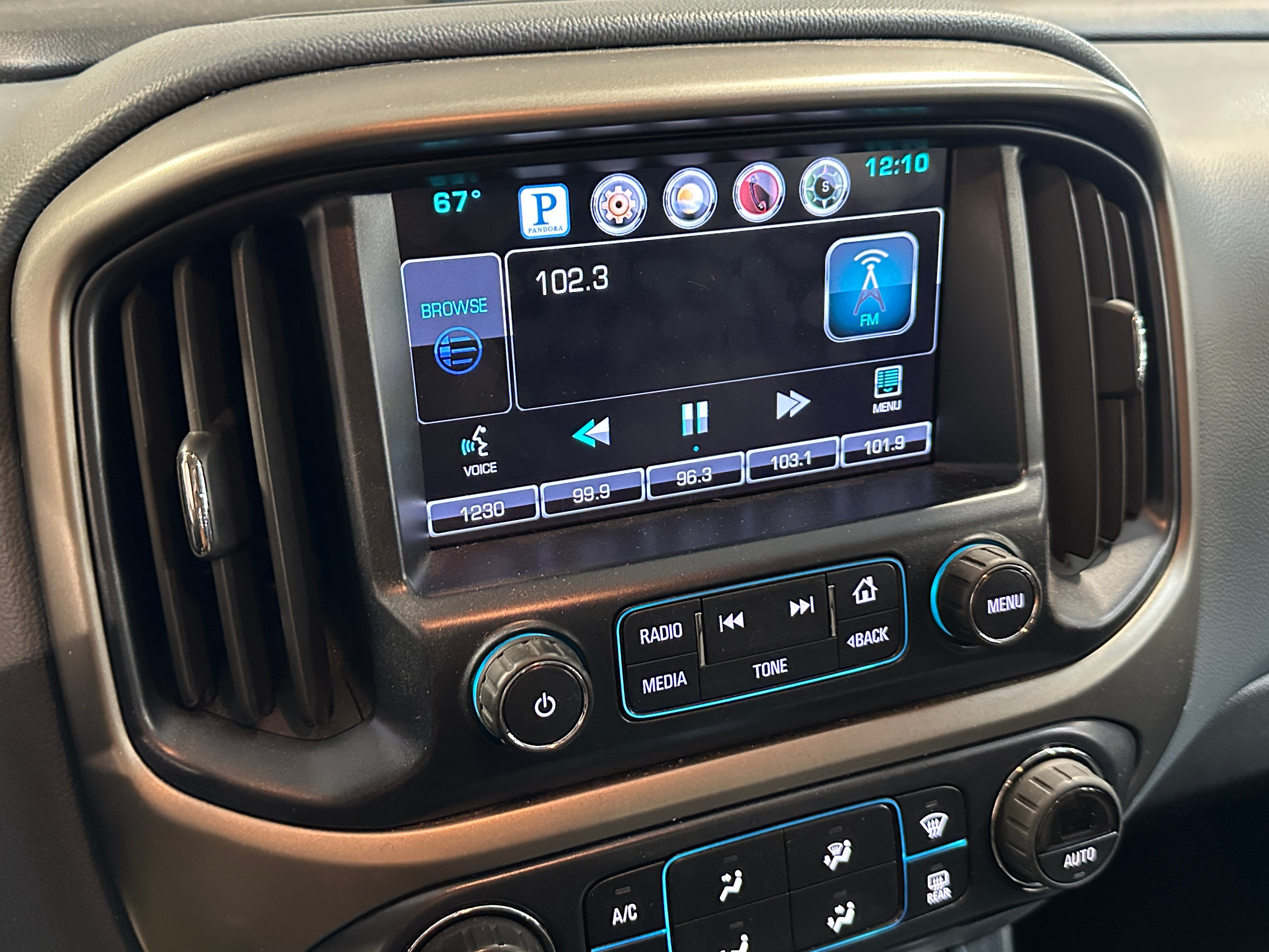2015 Chevrolet Colorado Z71 3