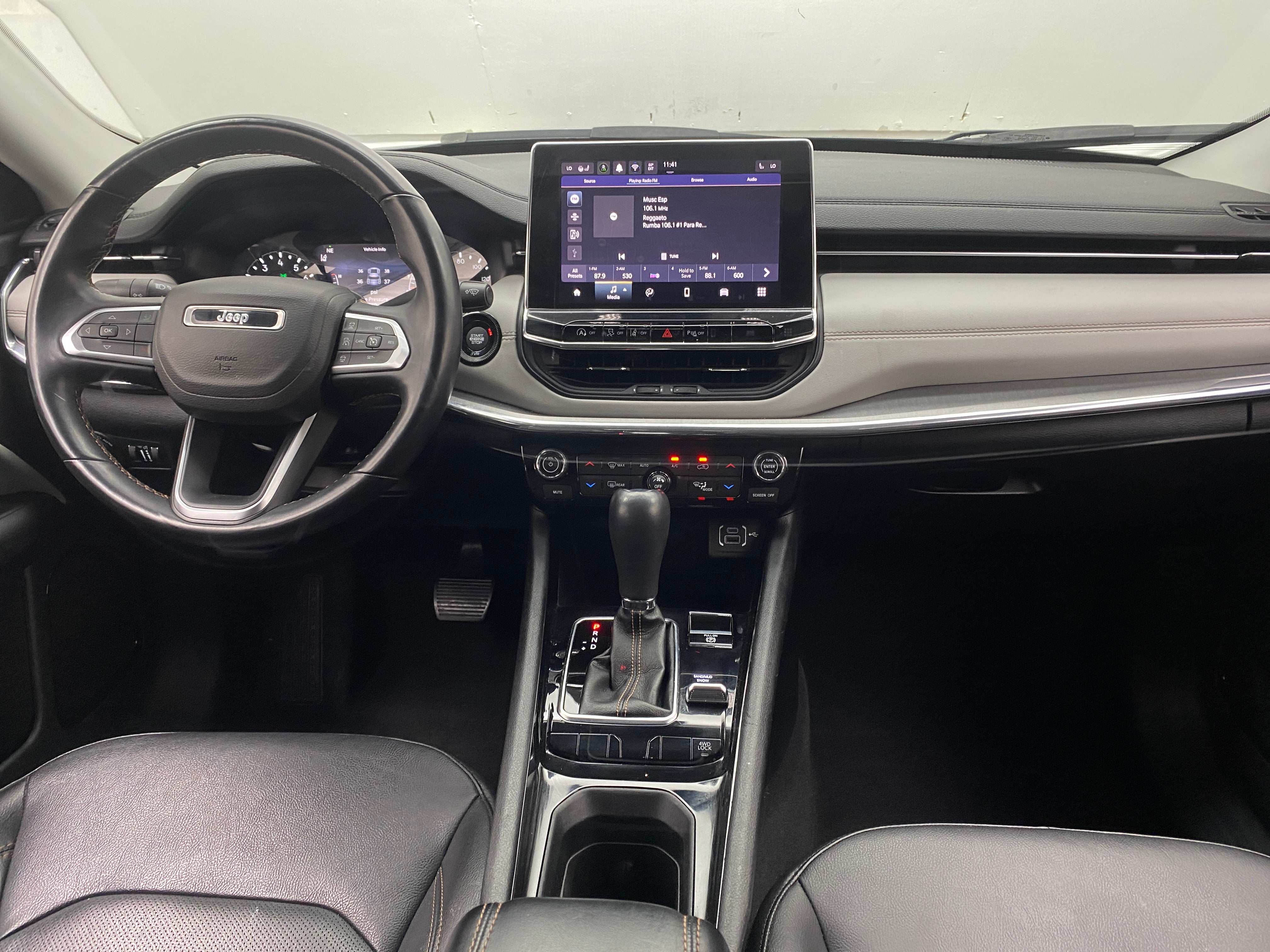 2022 Jeep Compass Limited 2
