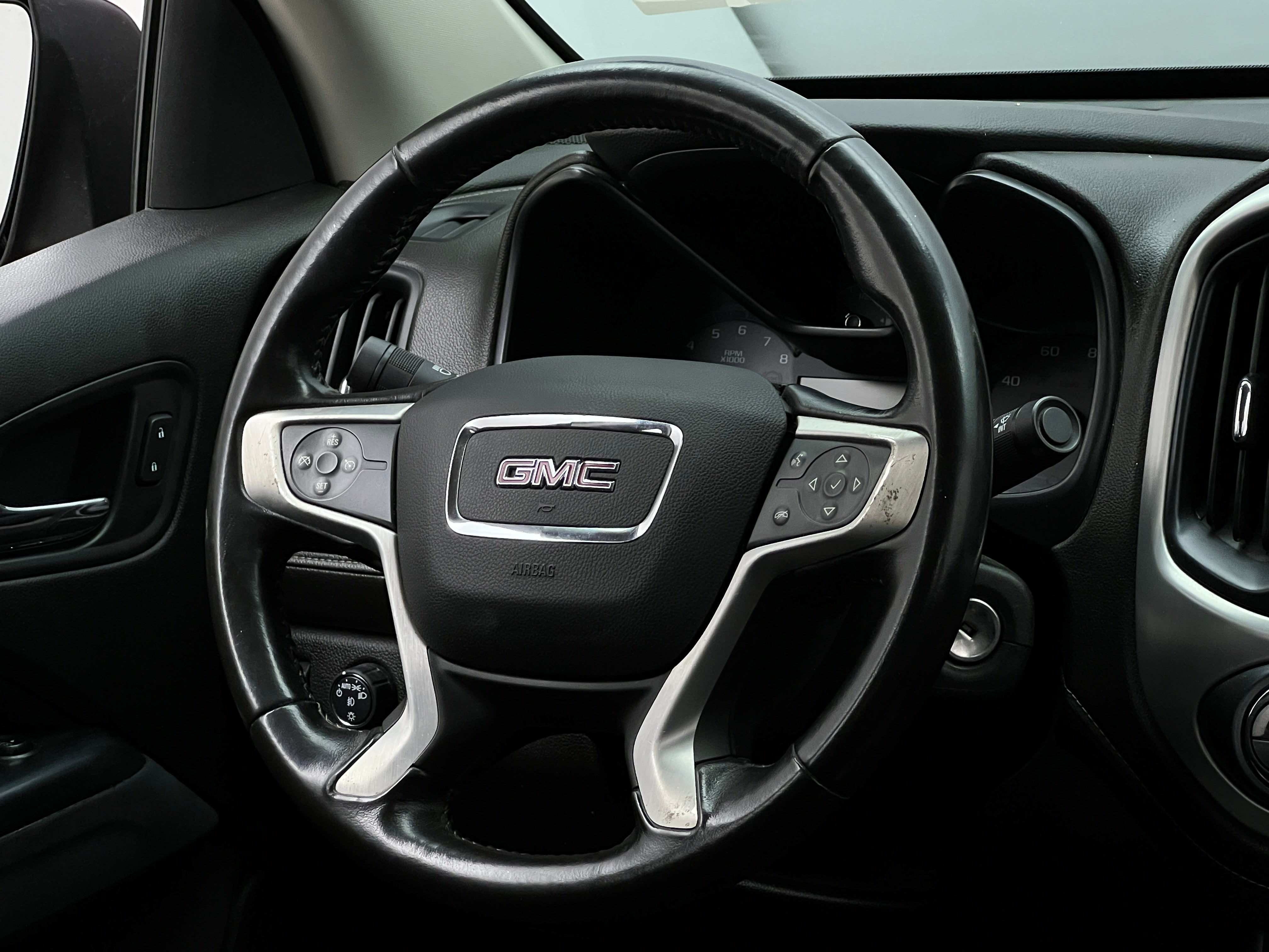 2018 GMC Canyon SLE 5