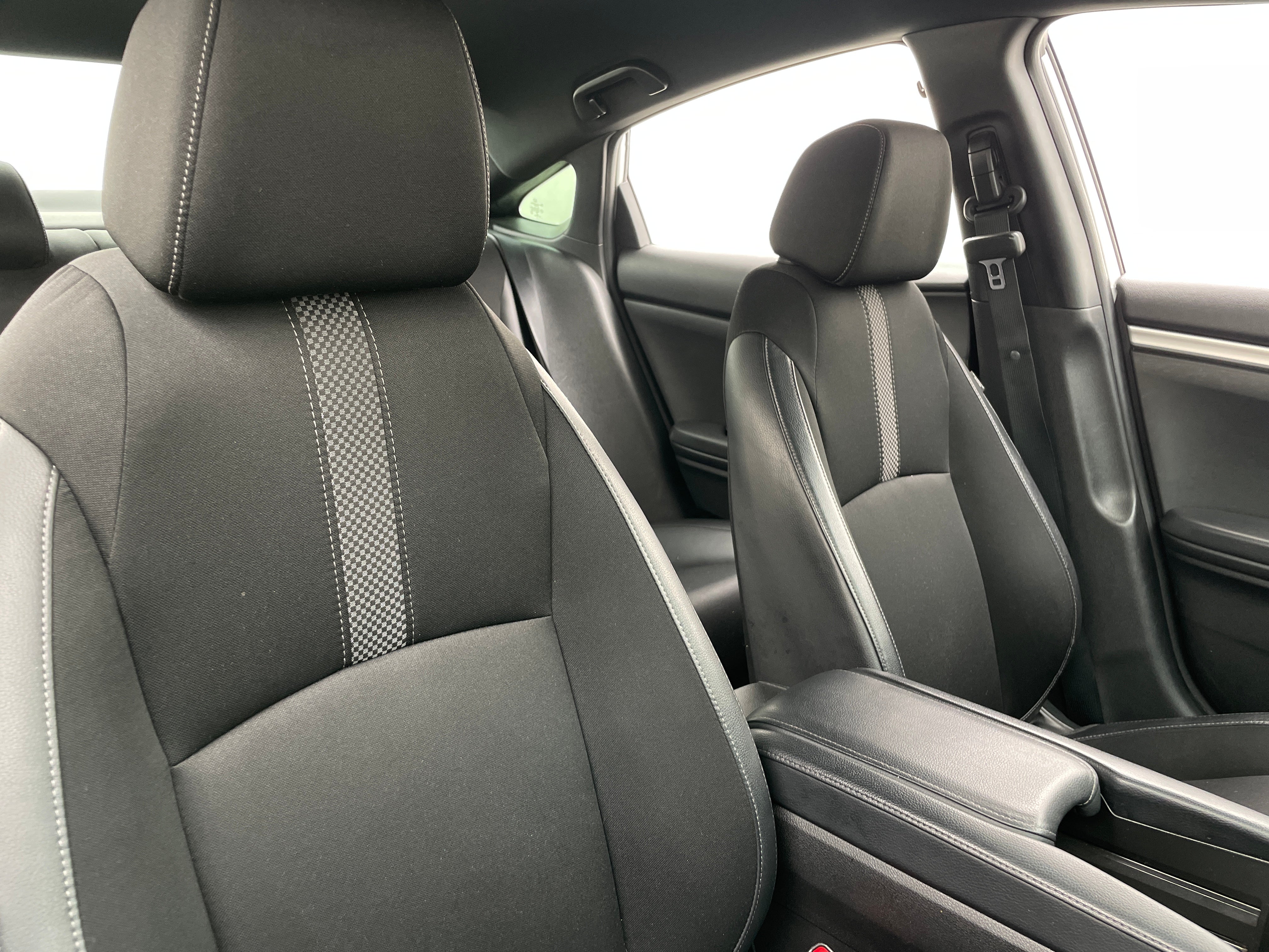 2021 Honda Civic Sport 2