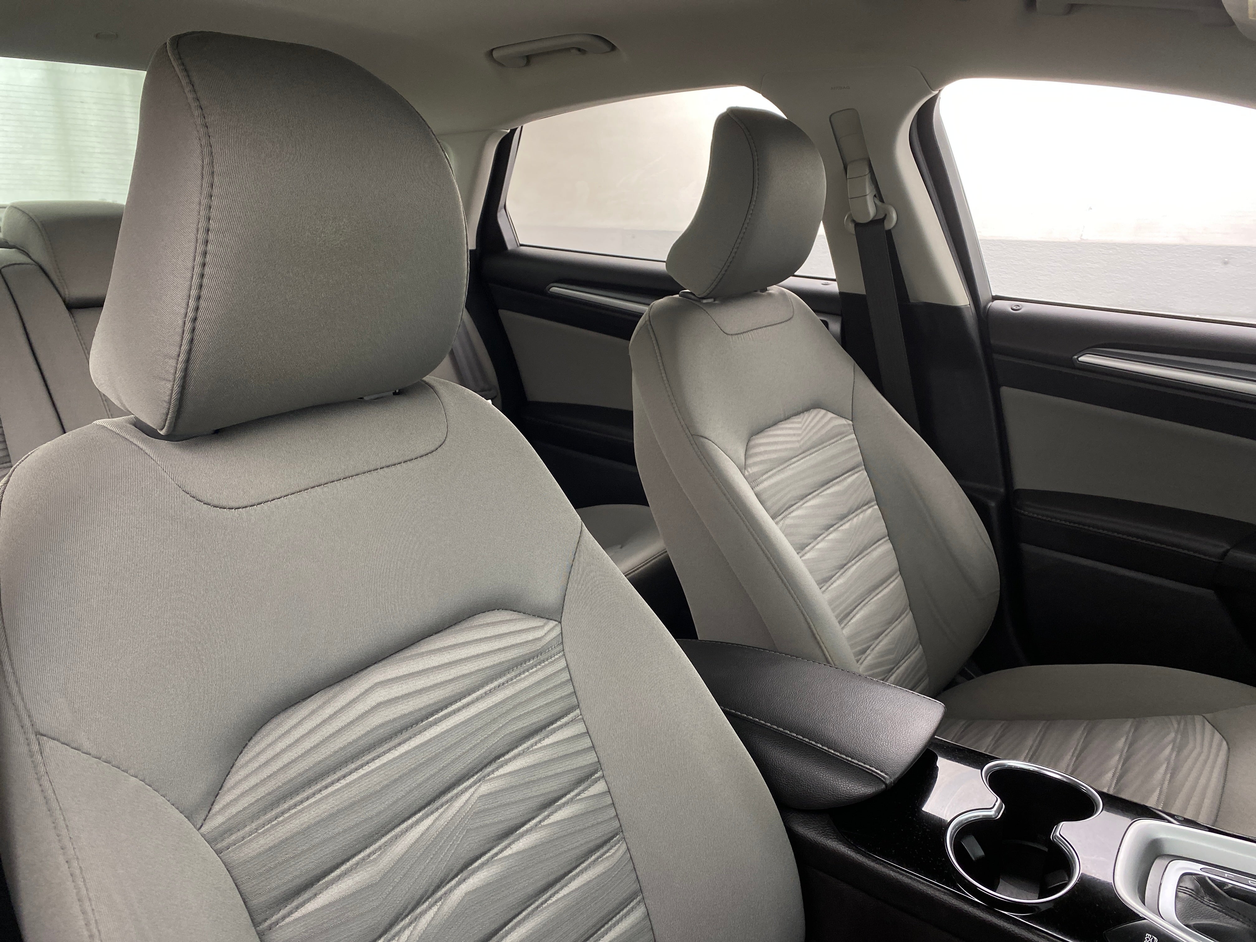 2016 Ford Fusion  2