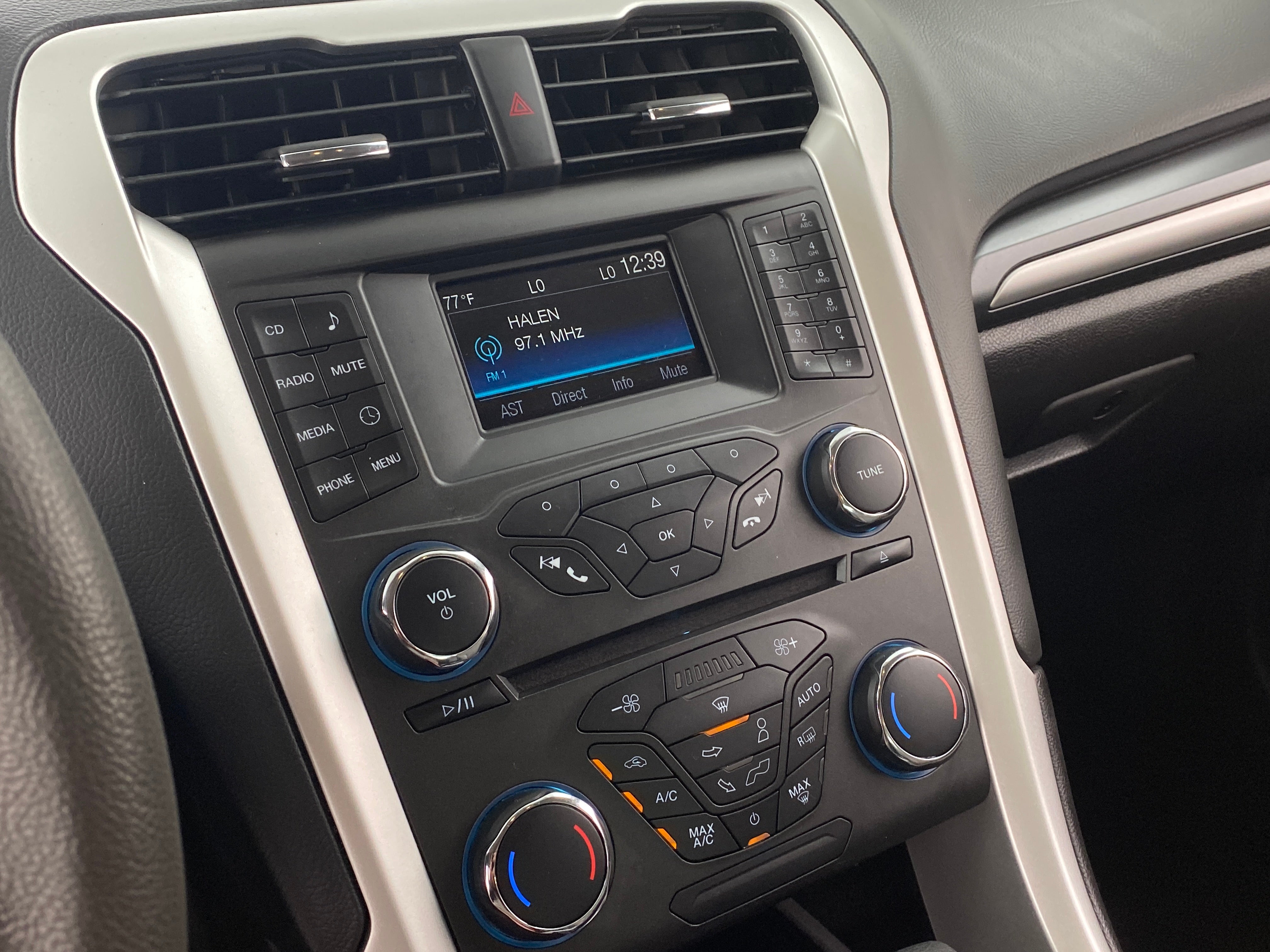 2016 Ford Fusion  4