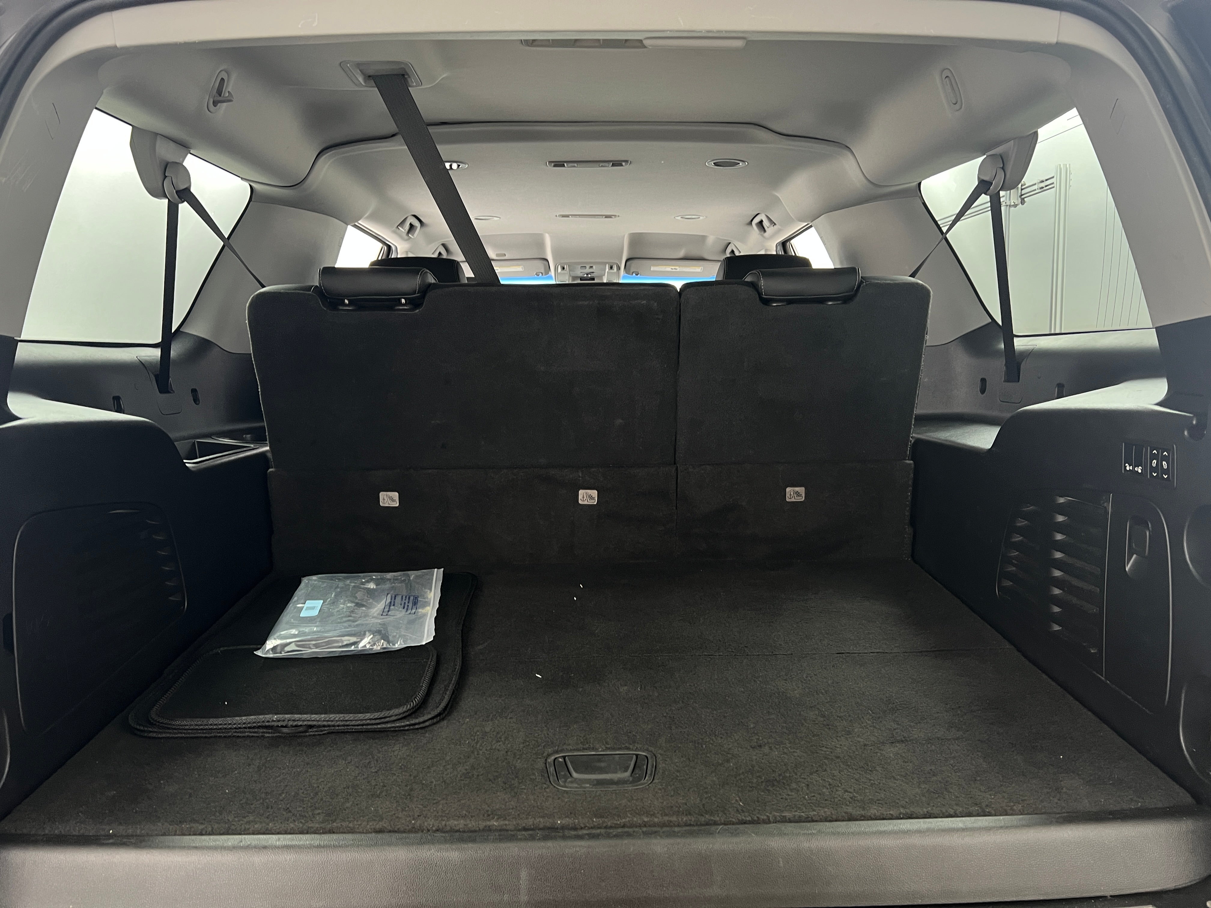 2020 Chevrolet Suburban Premier 6
