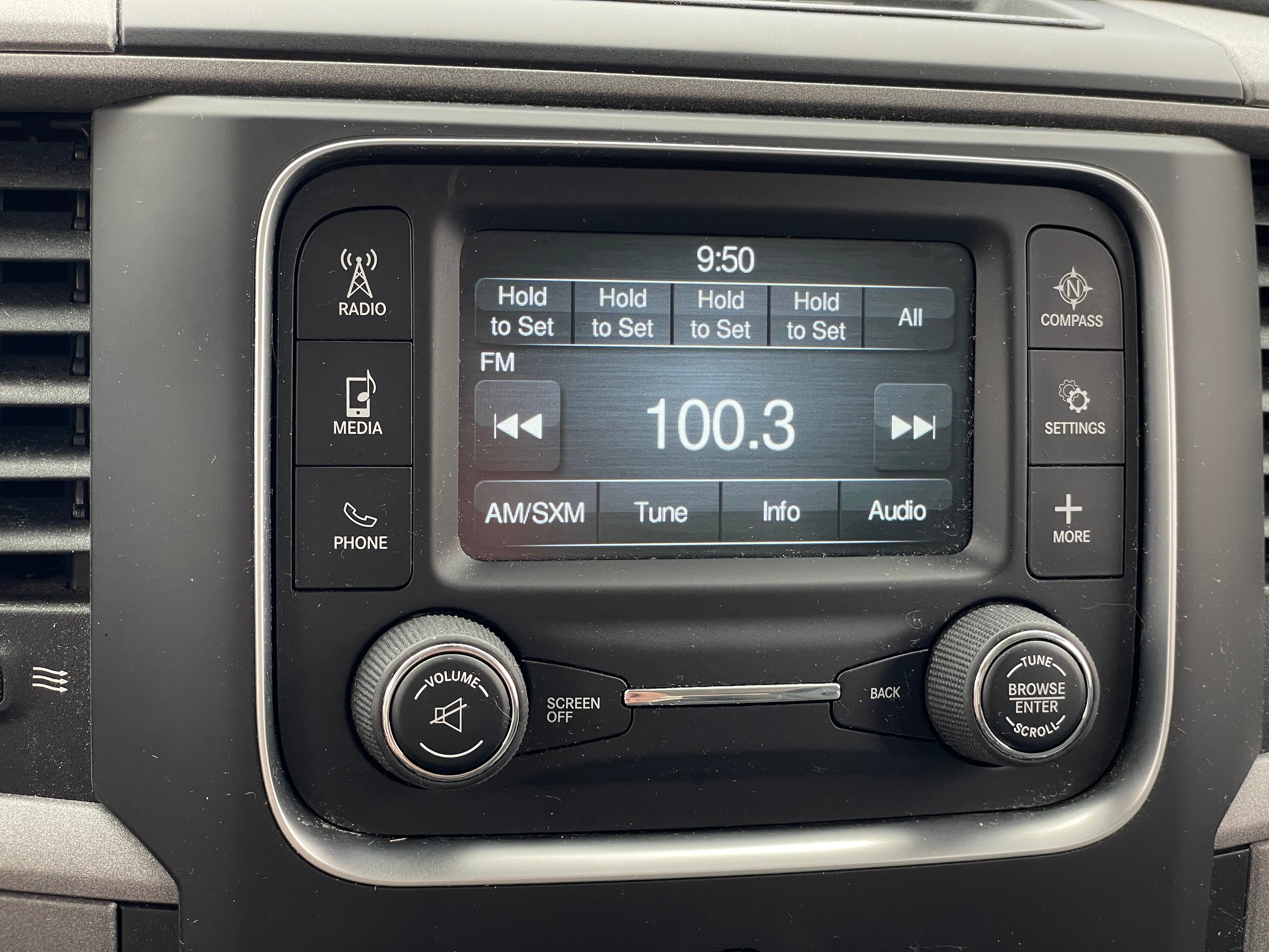 2017 RAM 2500 Tradesman 3