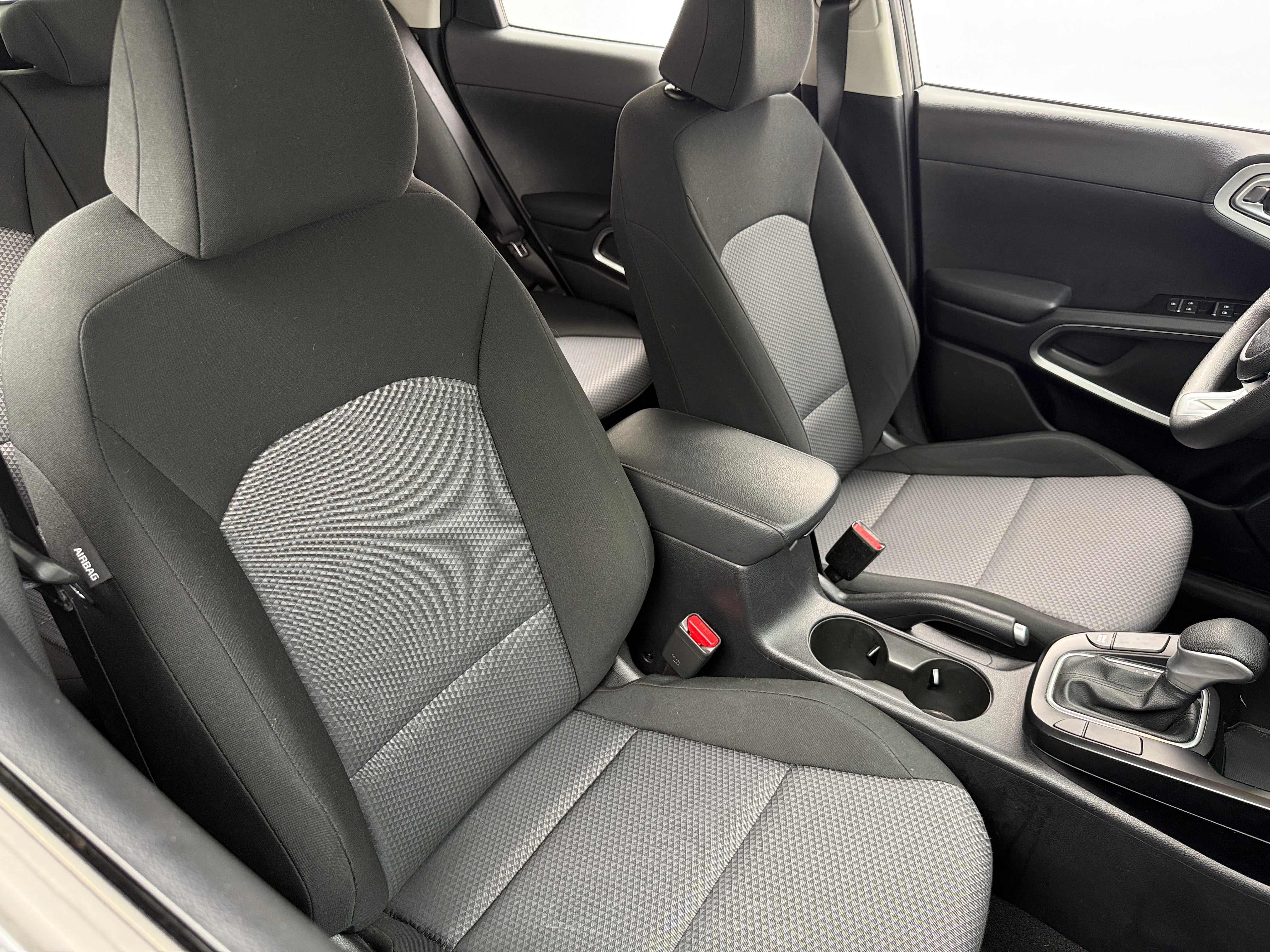 2023 Kia Soul LX 2