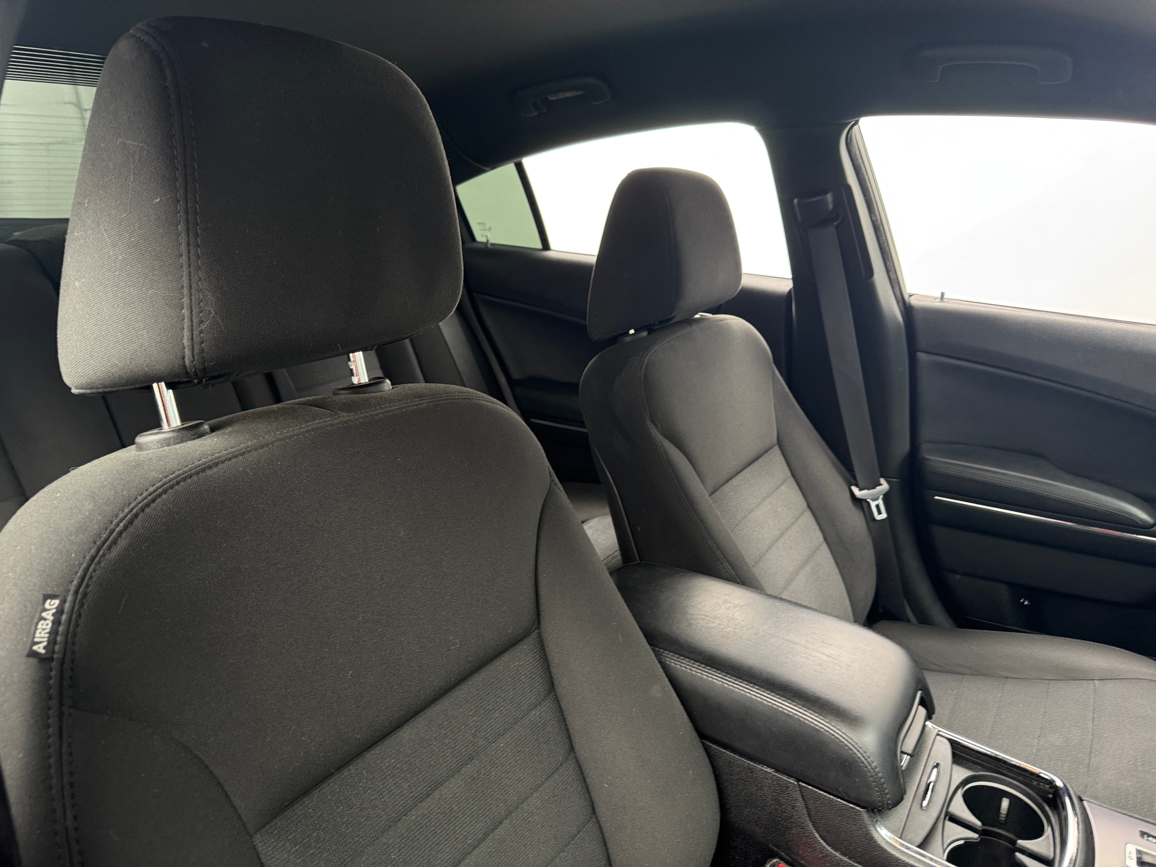 2014 Dodge Charger SE 2