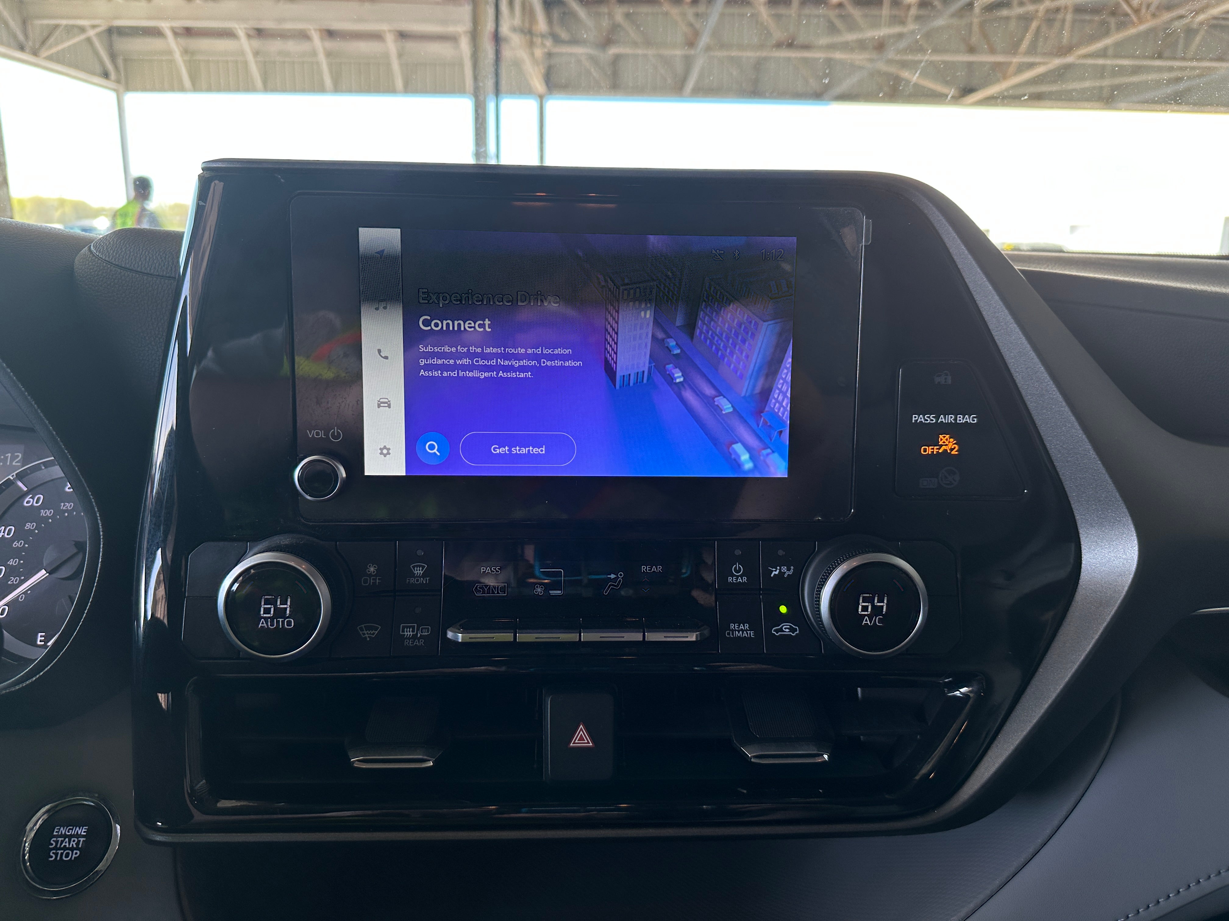 2023 Toyota Highlander LE 4