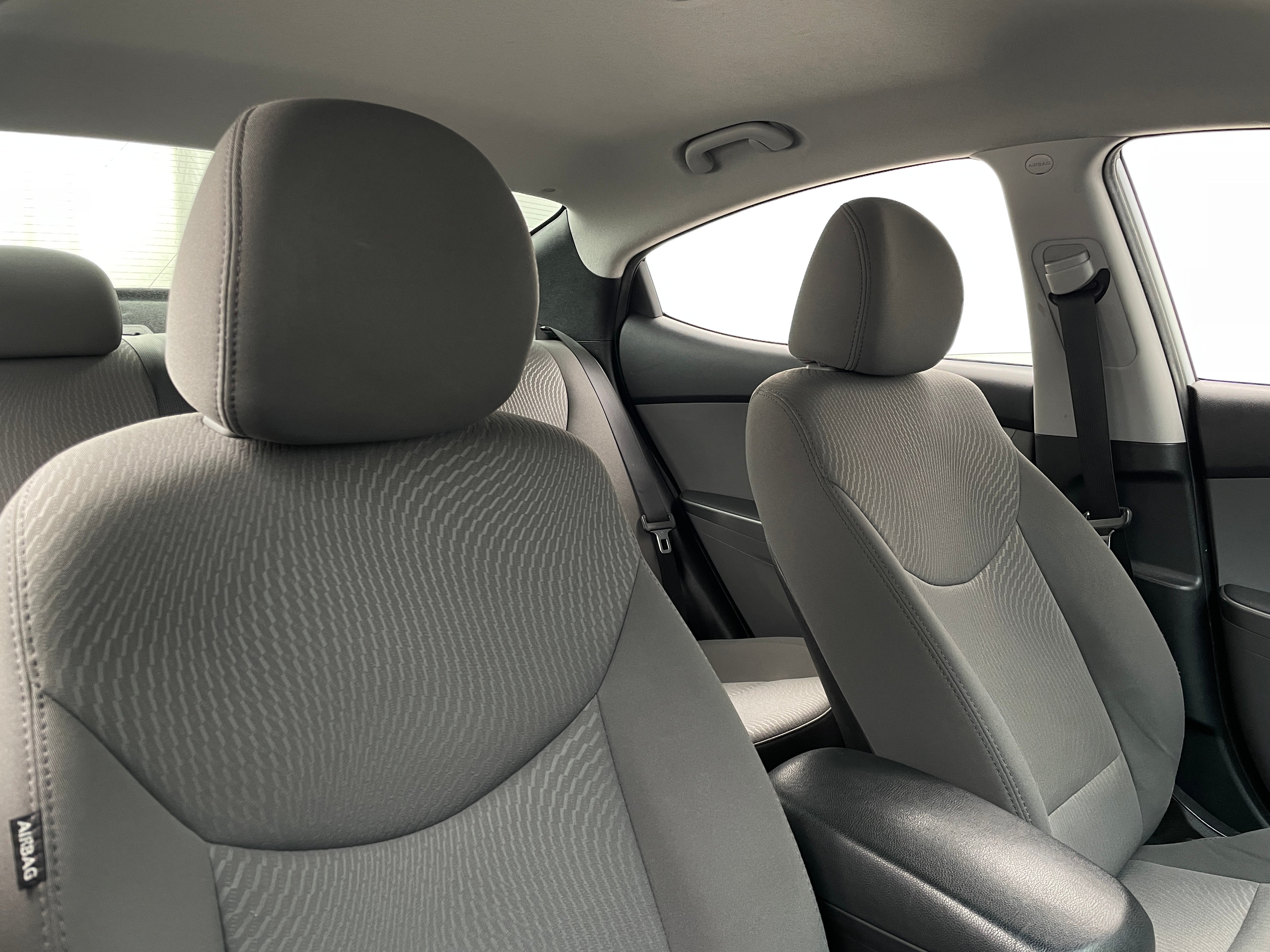 2015 Hyundai Elantra SE 2