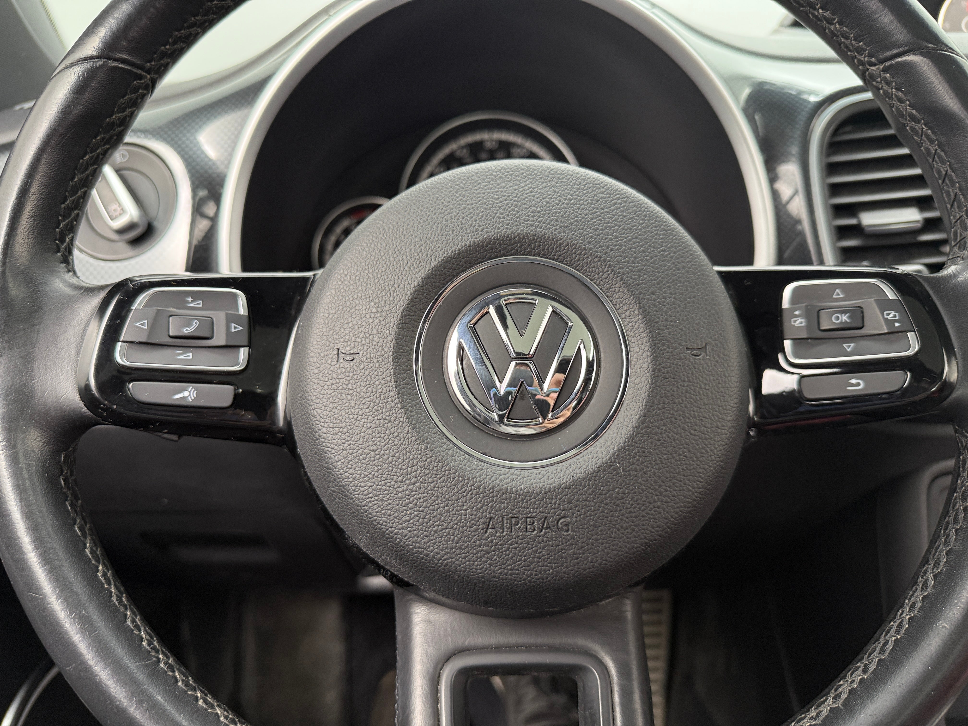2013 Volkswagen Beetle  4