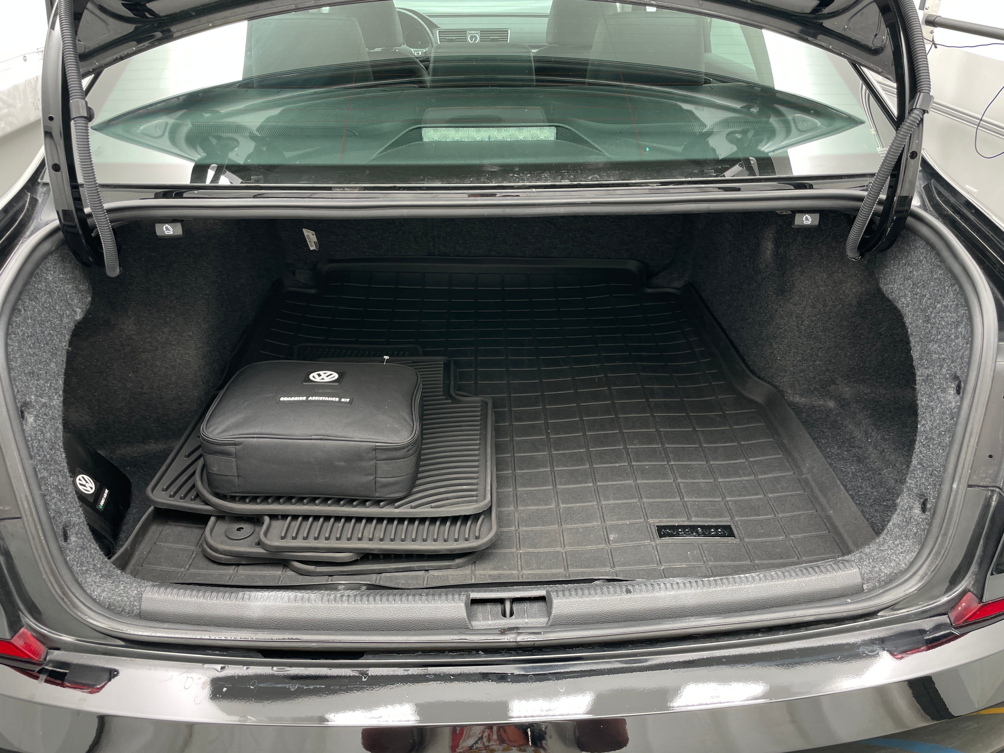 2016 Volkswagen Passat SE 6
