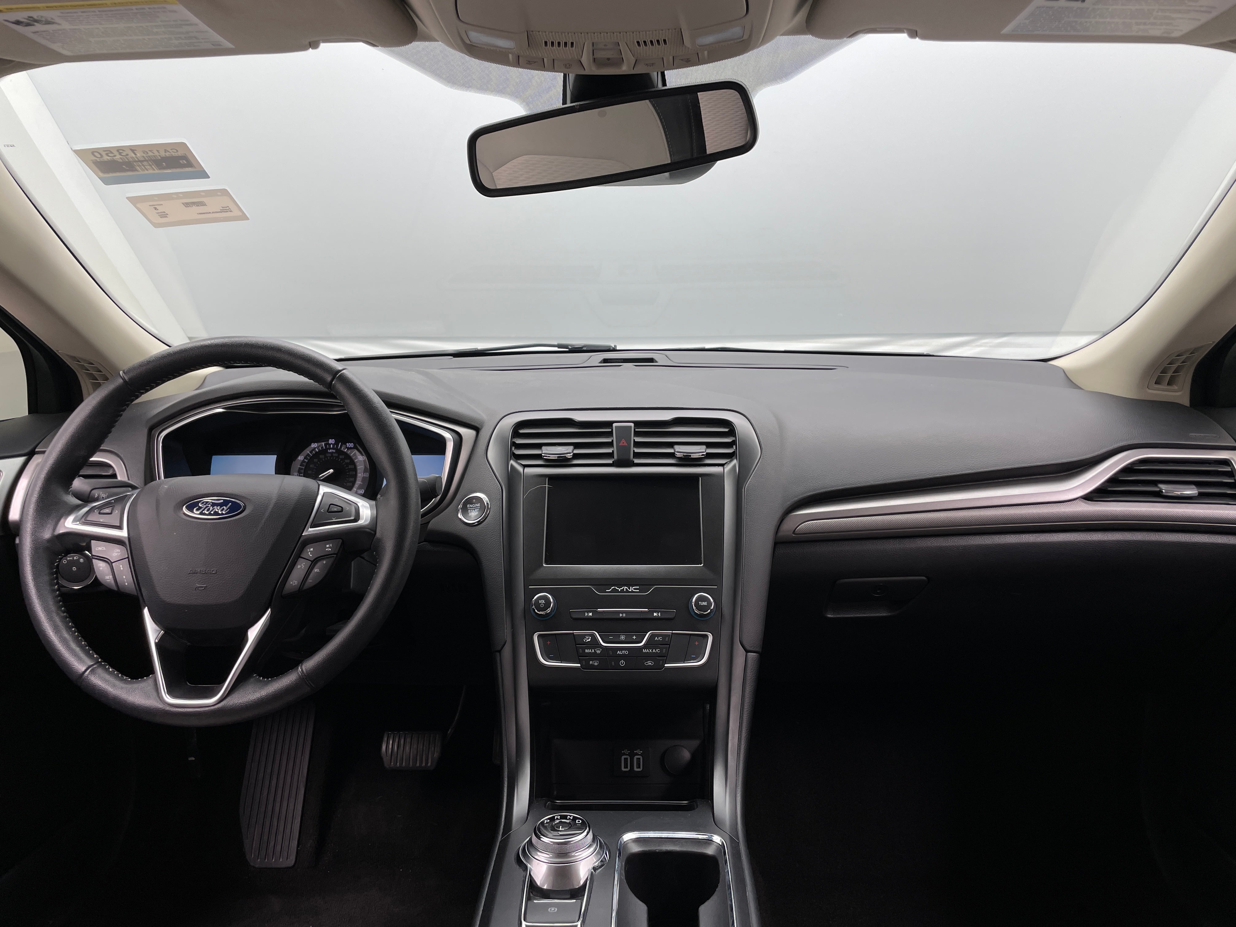 2020 Ford Fusion SE 3