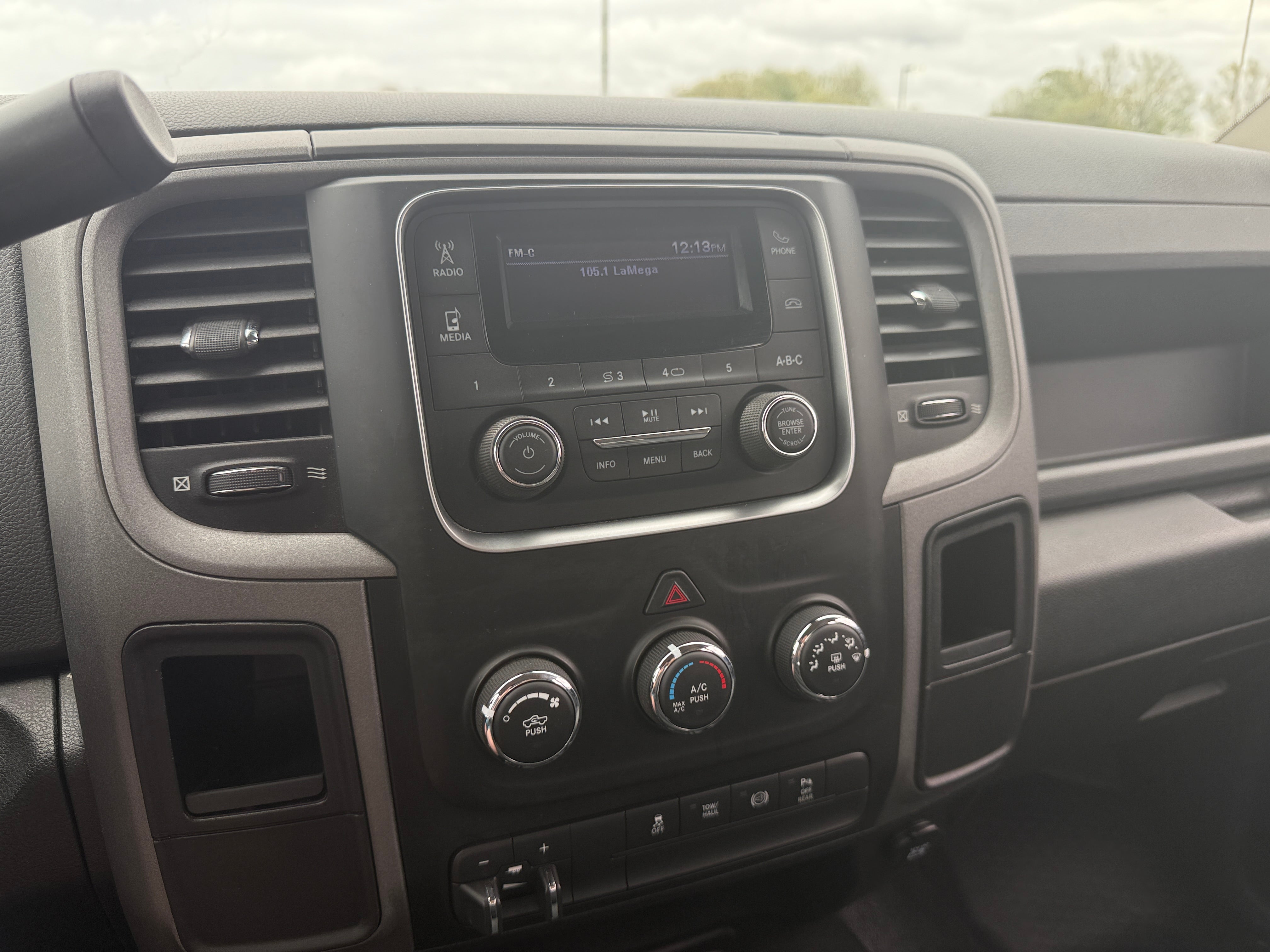 2017 RAM 3500 Tradesman 4