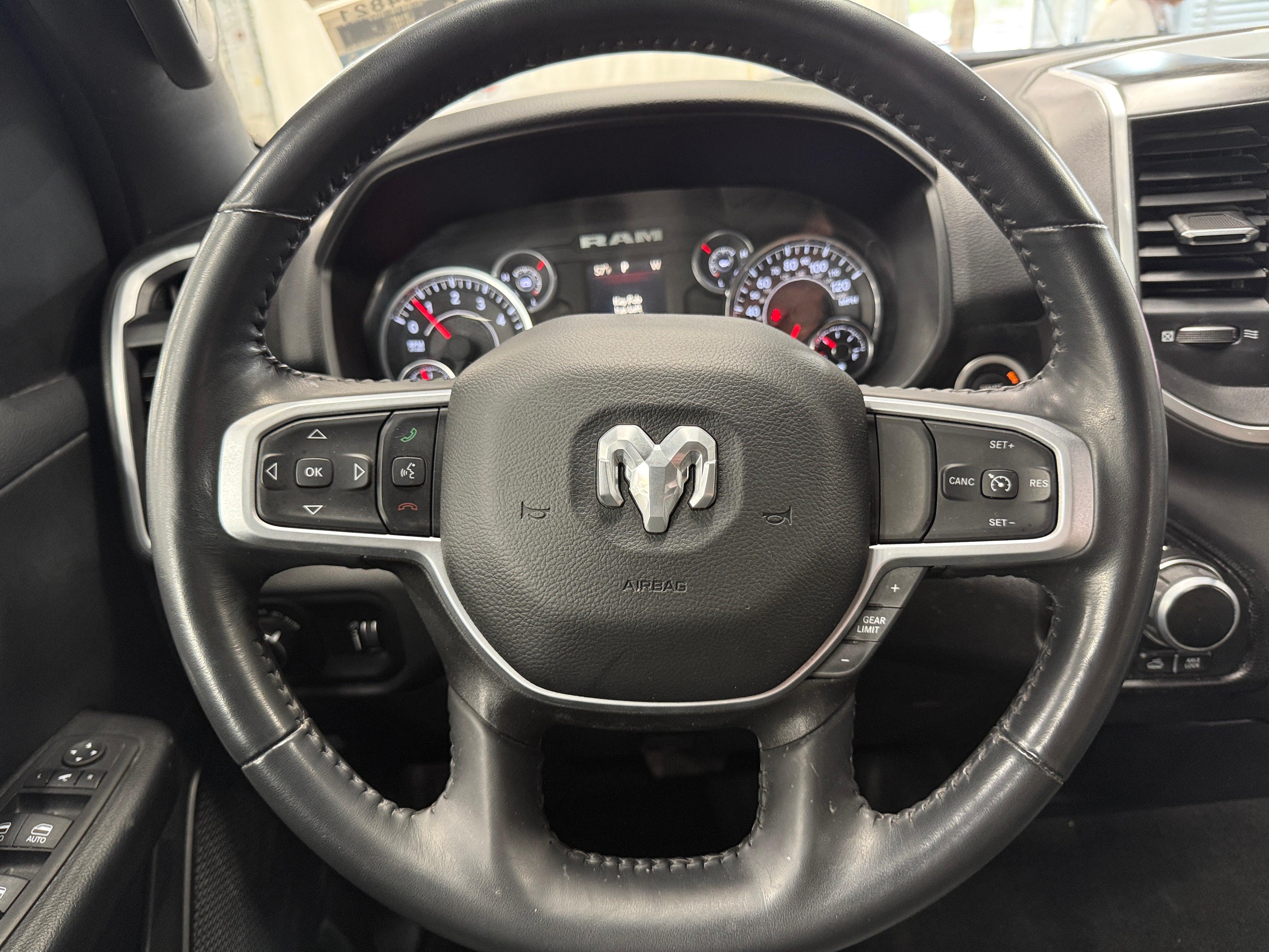 2023 RAM 1500 Big Horn 5