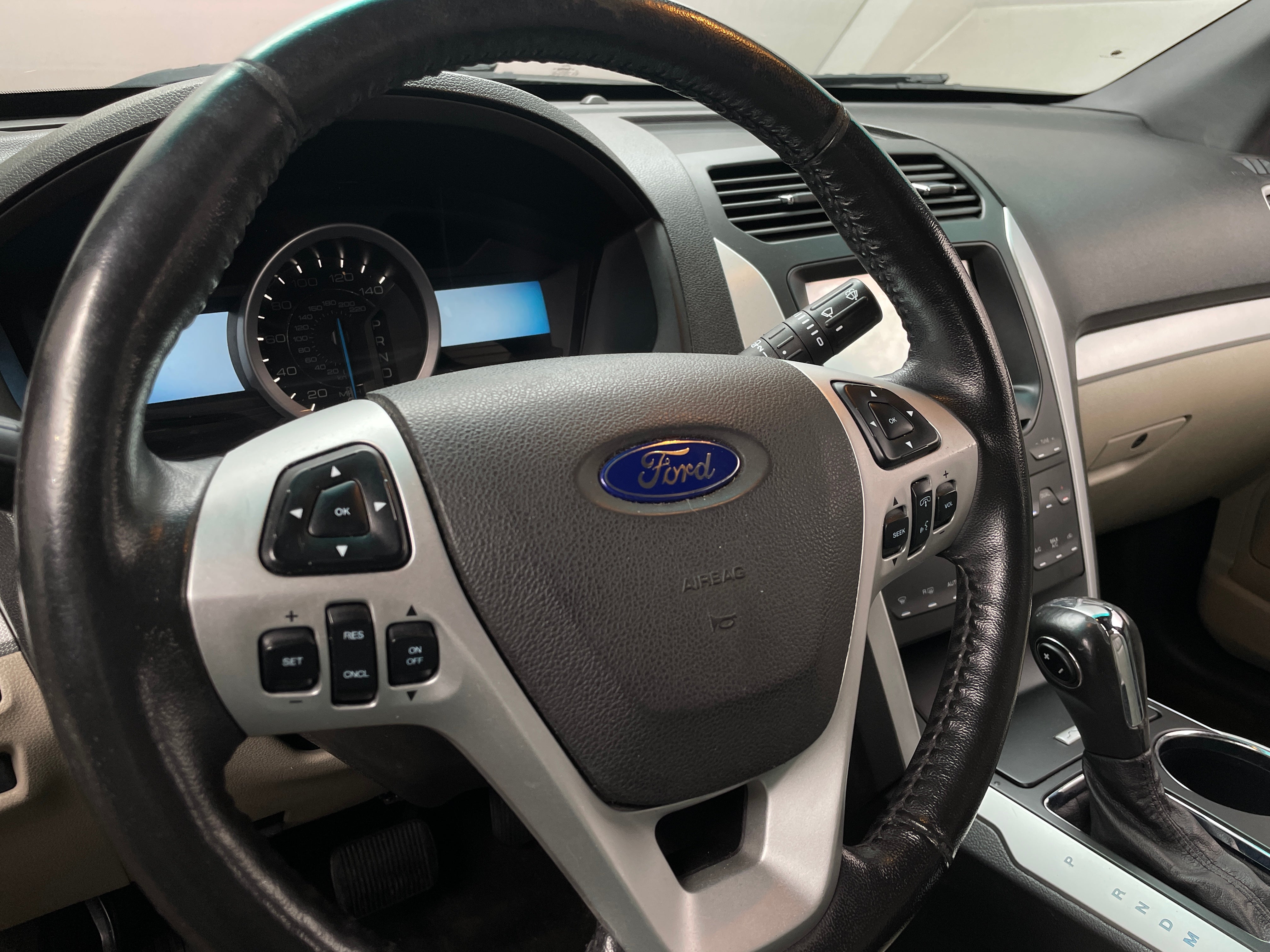2011 Ford Explorer XLT 4
