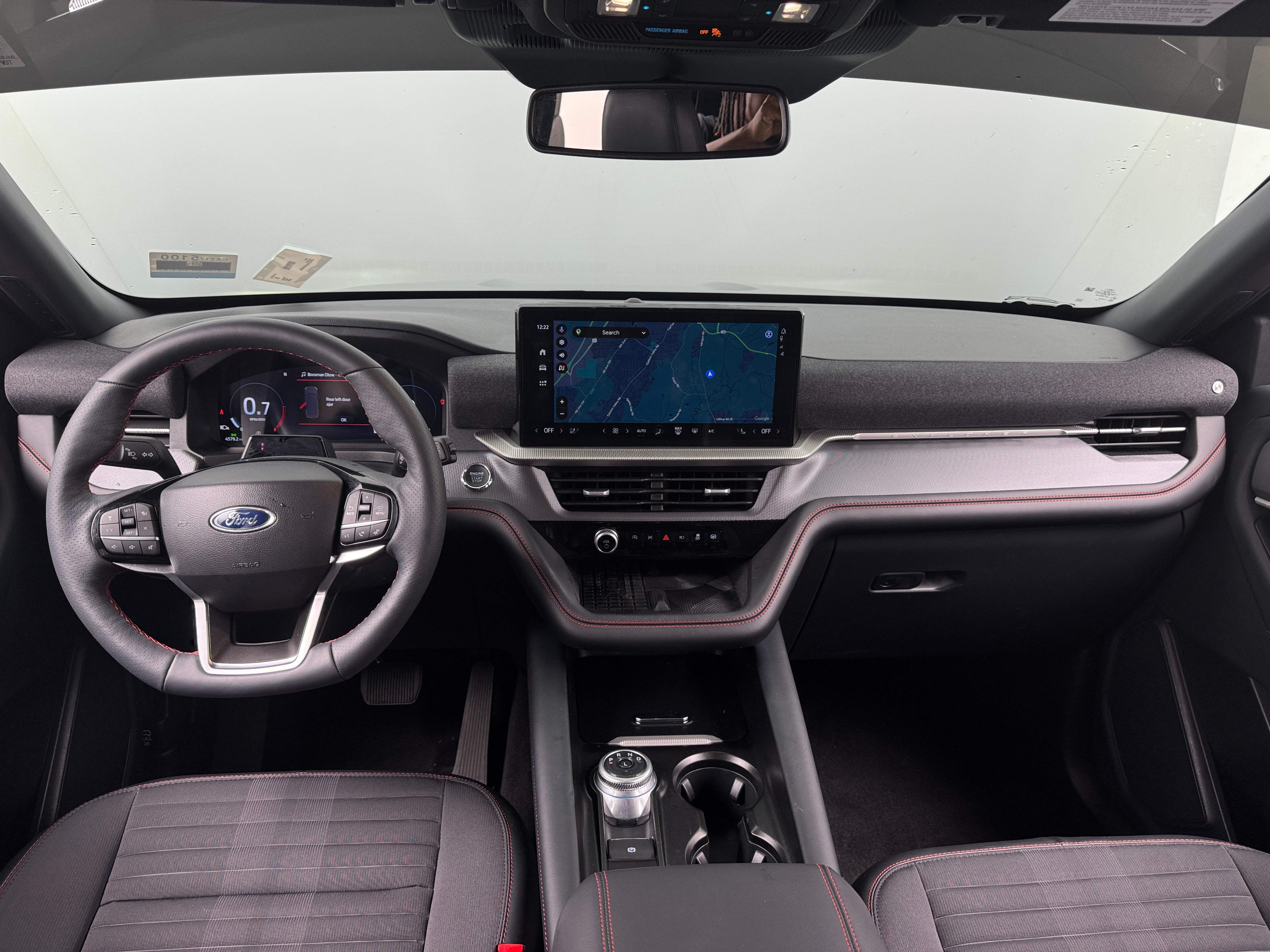 2025 Ford Explorer ST-Line 2