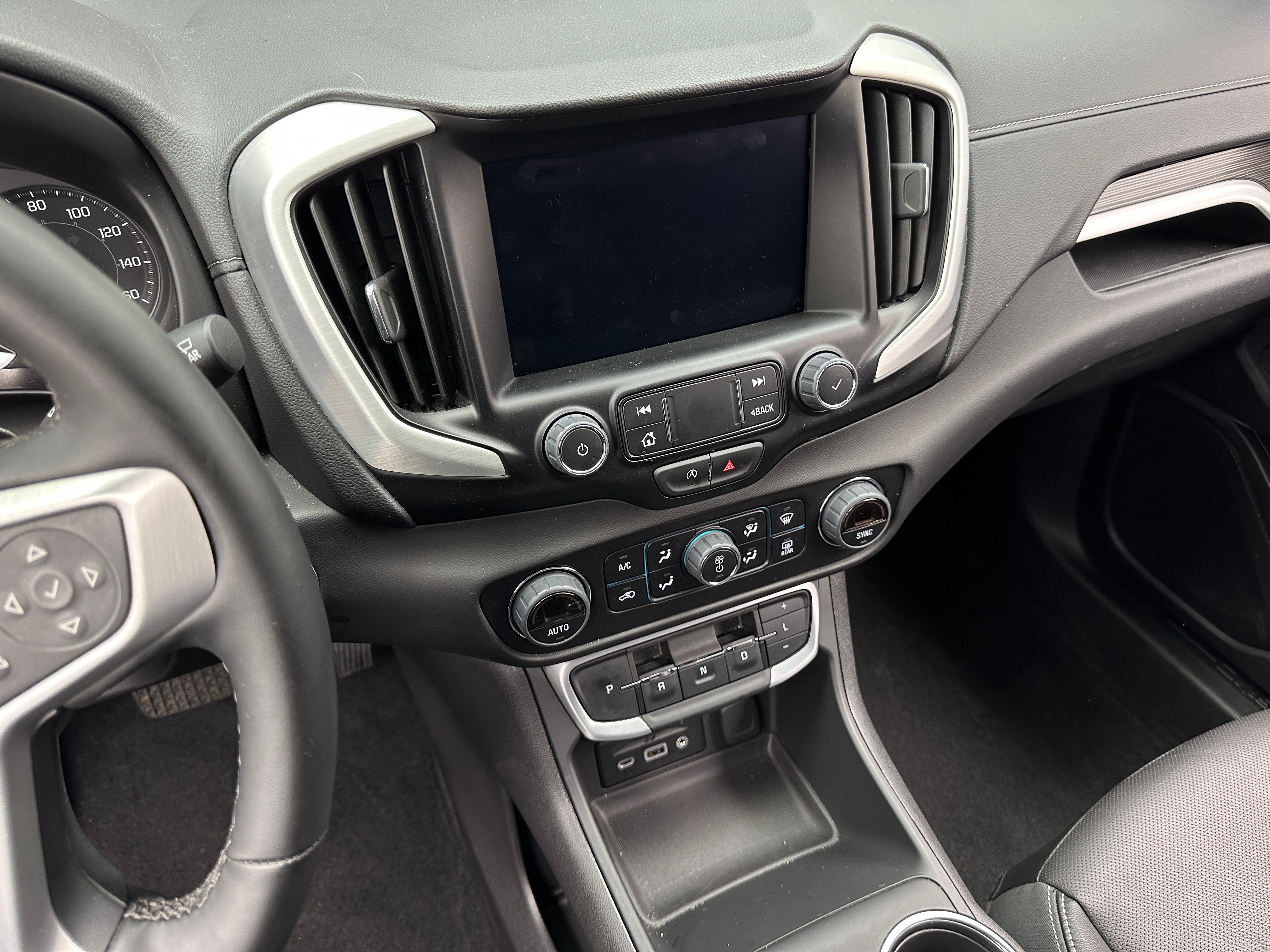 2024 GMC Terrain SLT 3