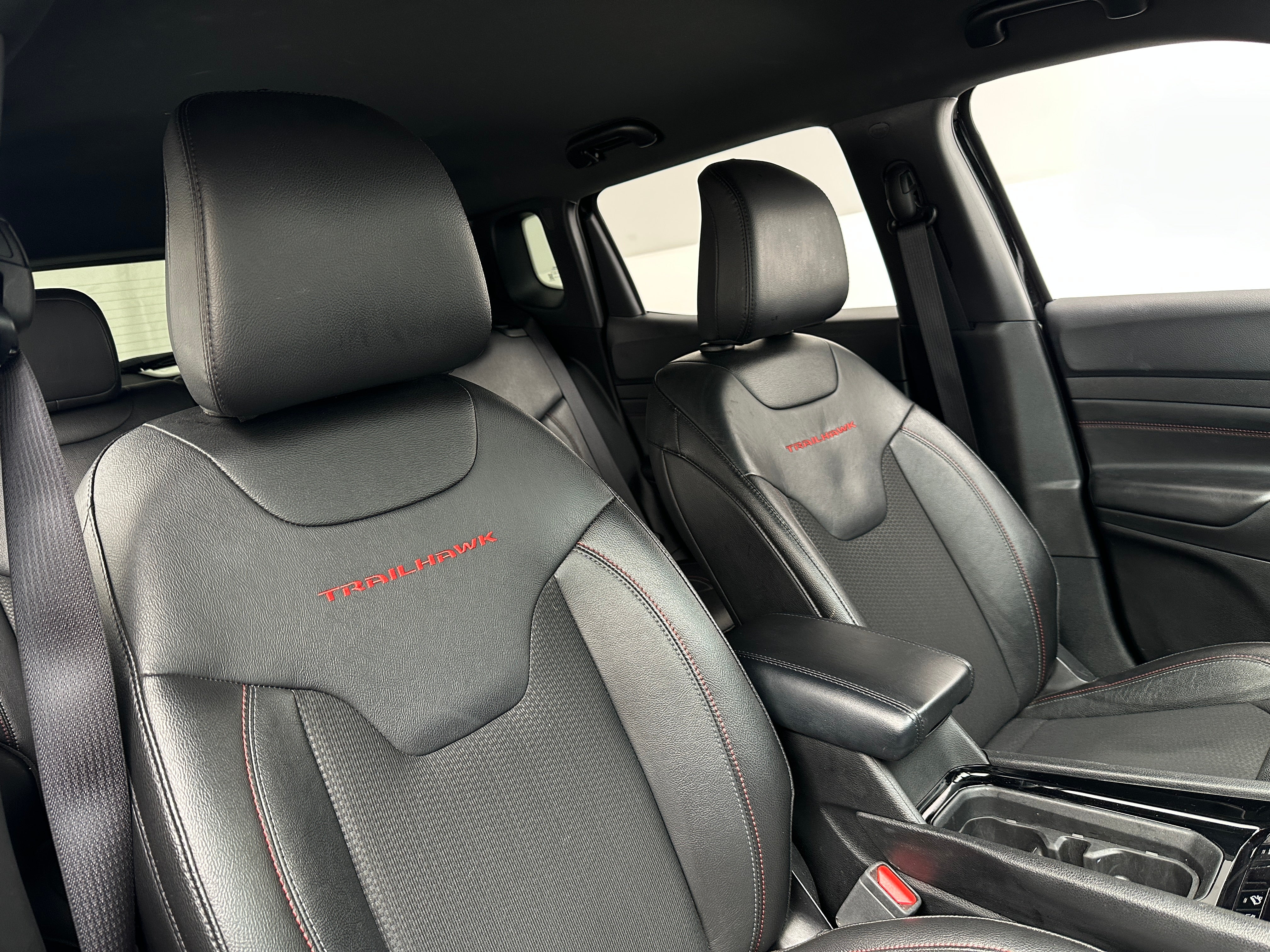 2024 Jeep Compass Trailhawk 2