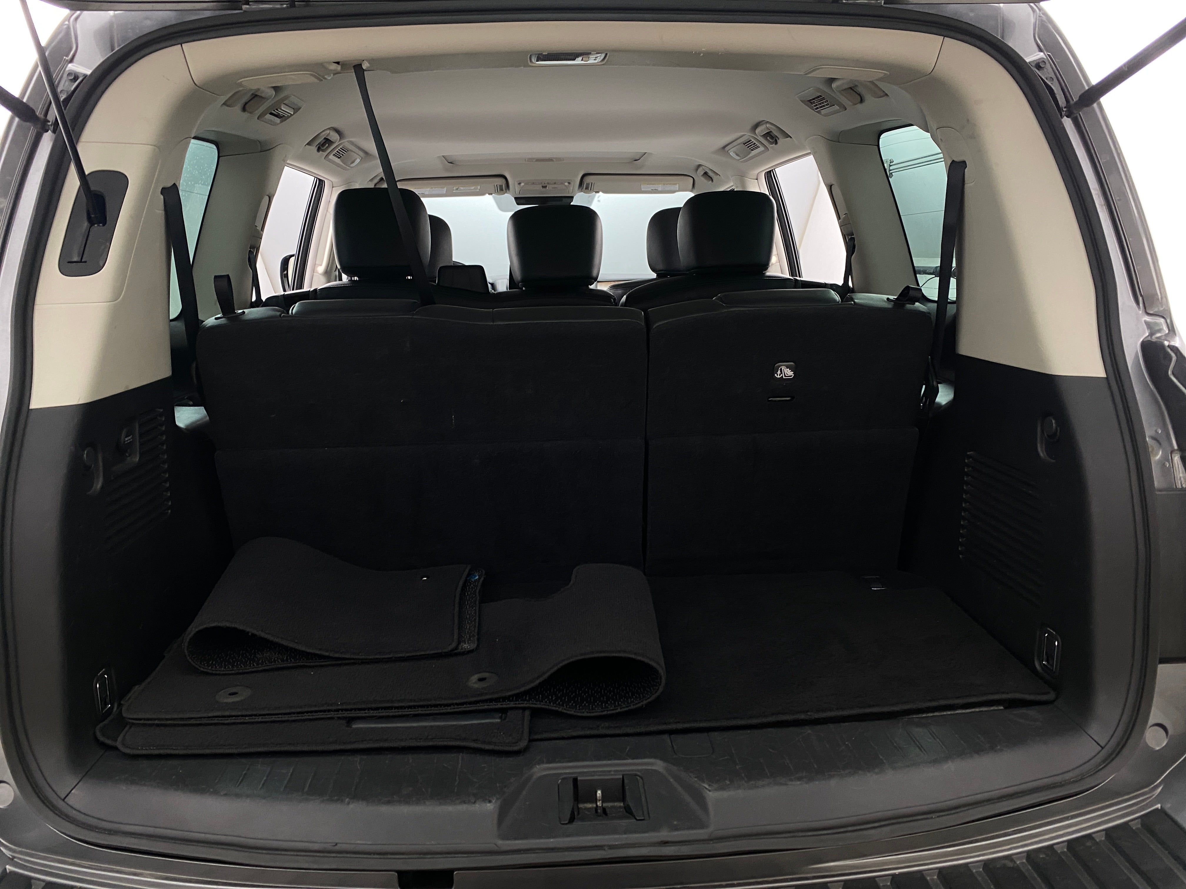 2023 Nissan Armada SL 6