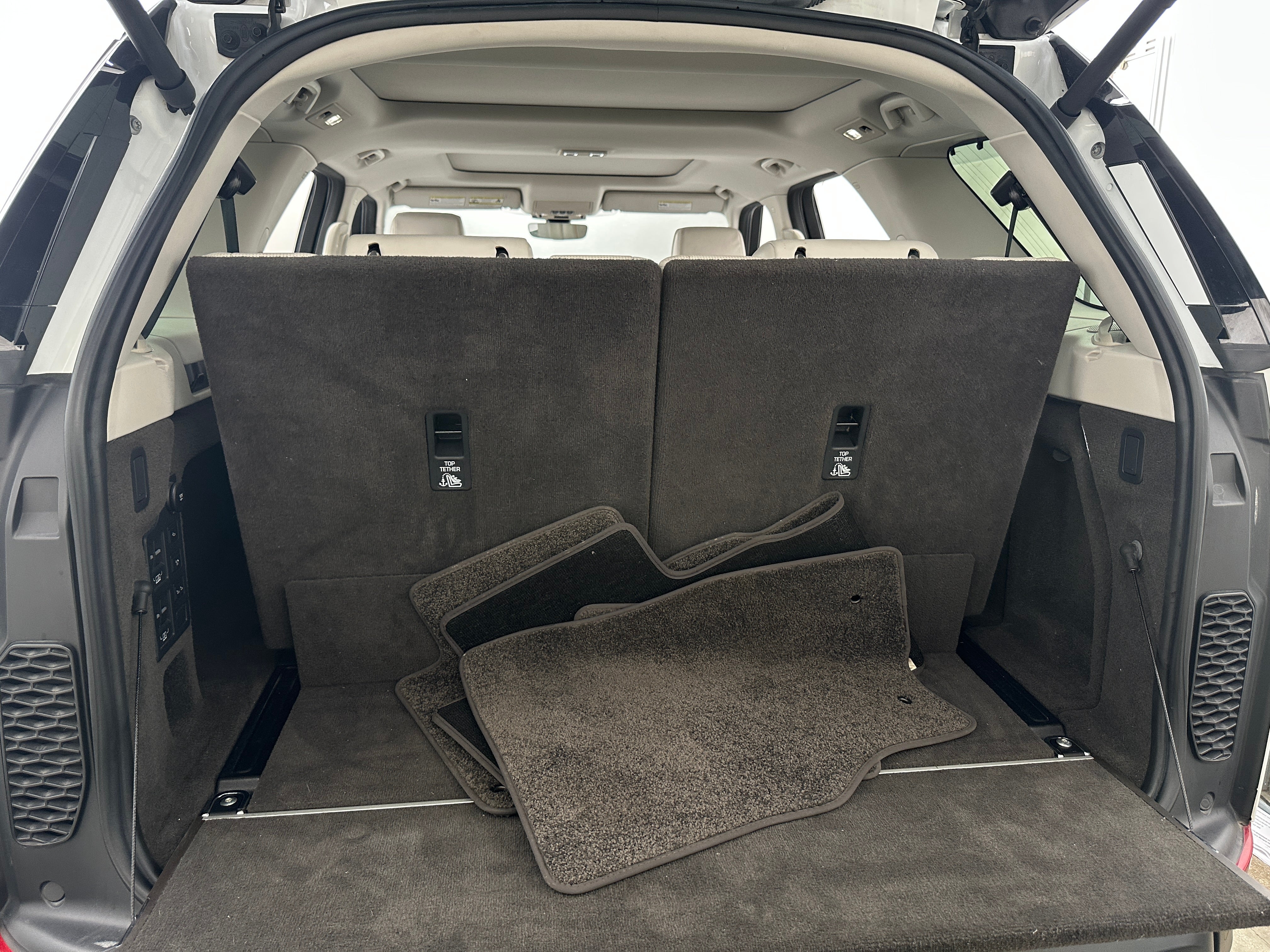 2018 Land Rover Discovery HSE Luxury 6