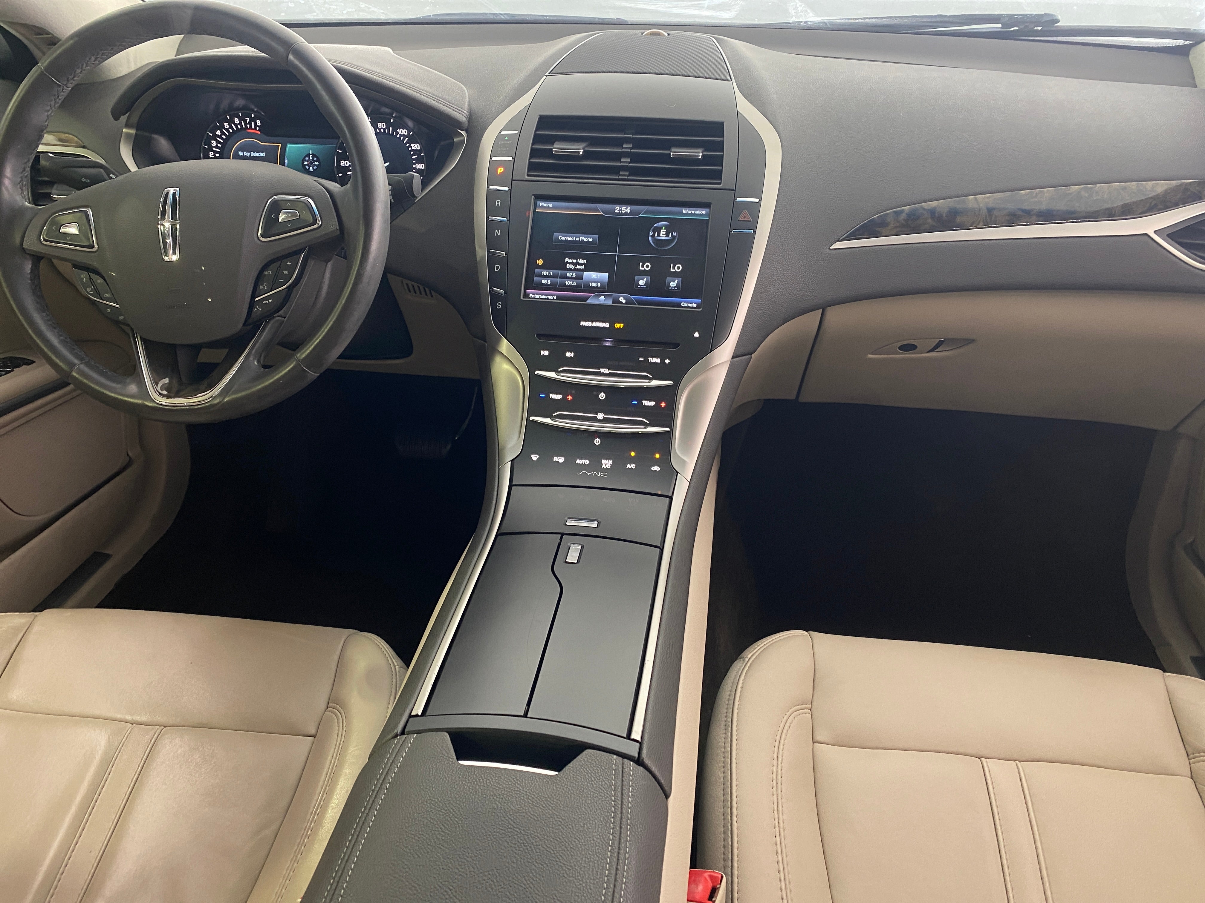 2016 Lincoln MKZ Base 2