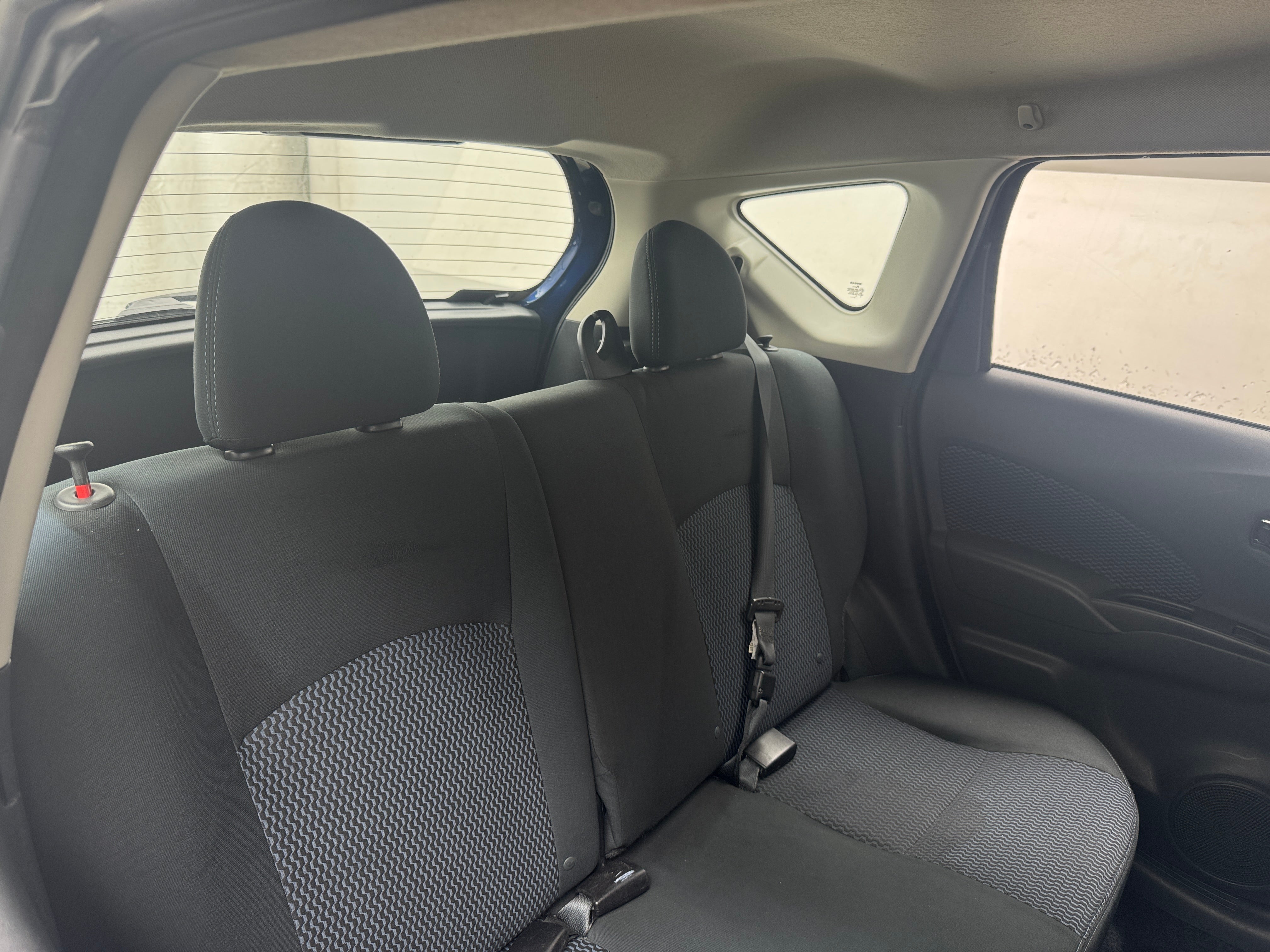 2019 Nissan Versa Note SV 6