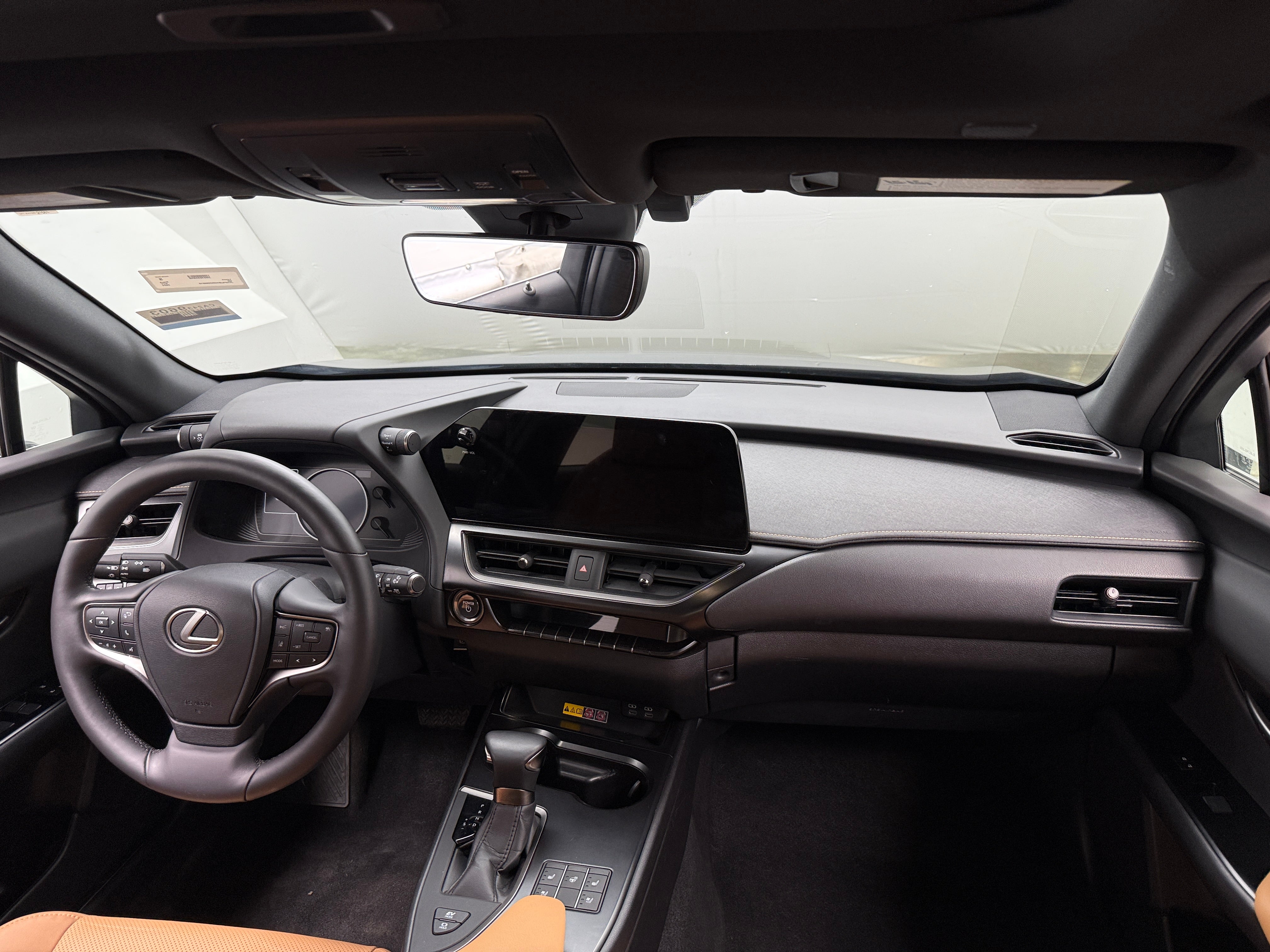 2024 Lexus UX 250h 3