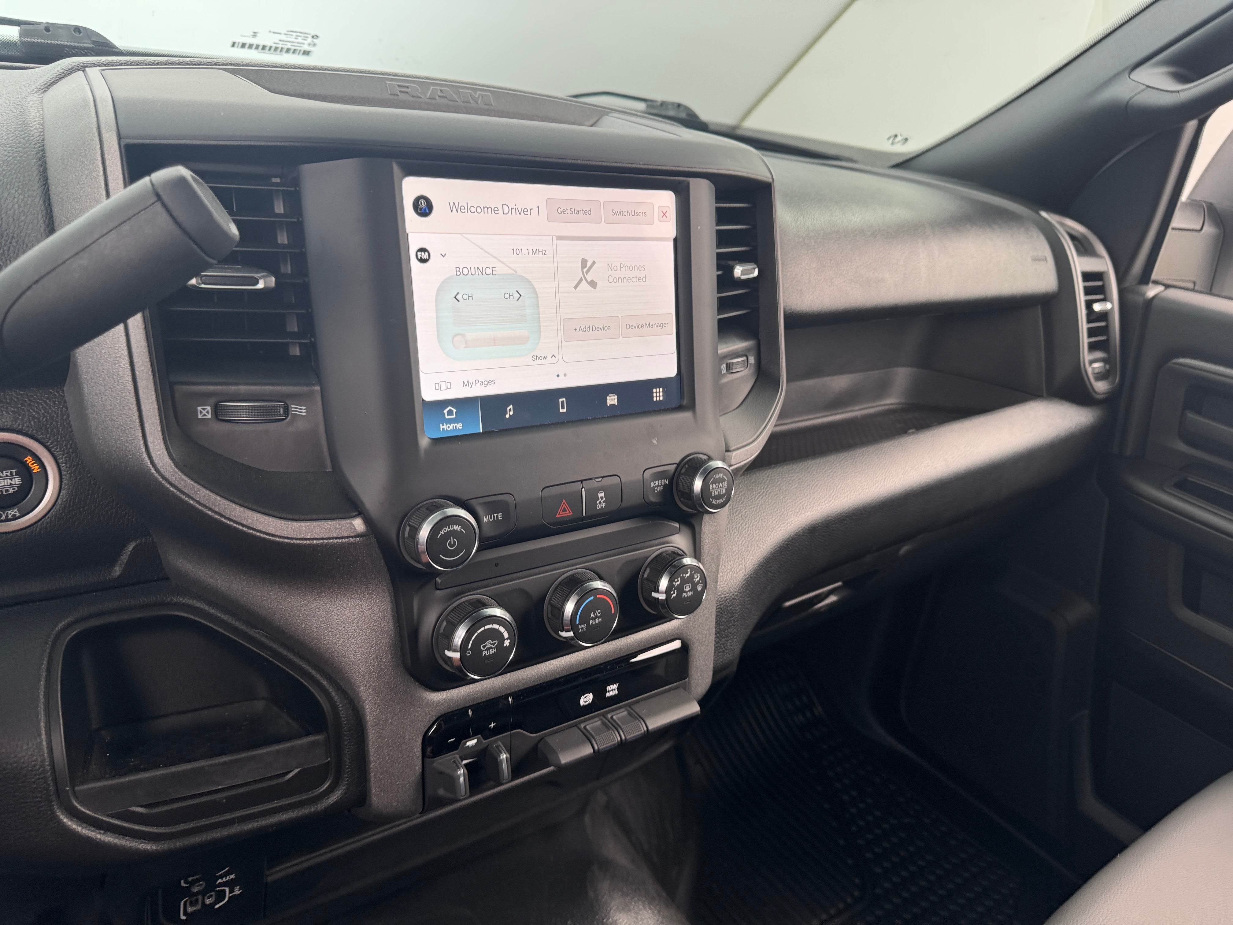 2024 RAM 3500 Tradesman 4