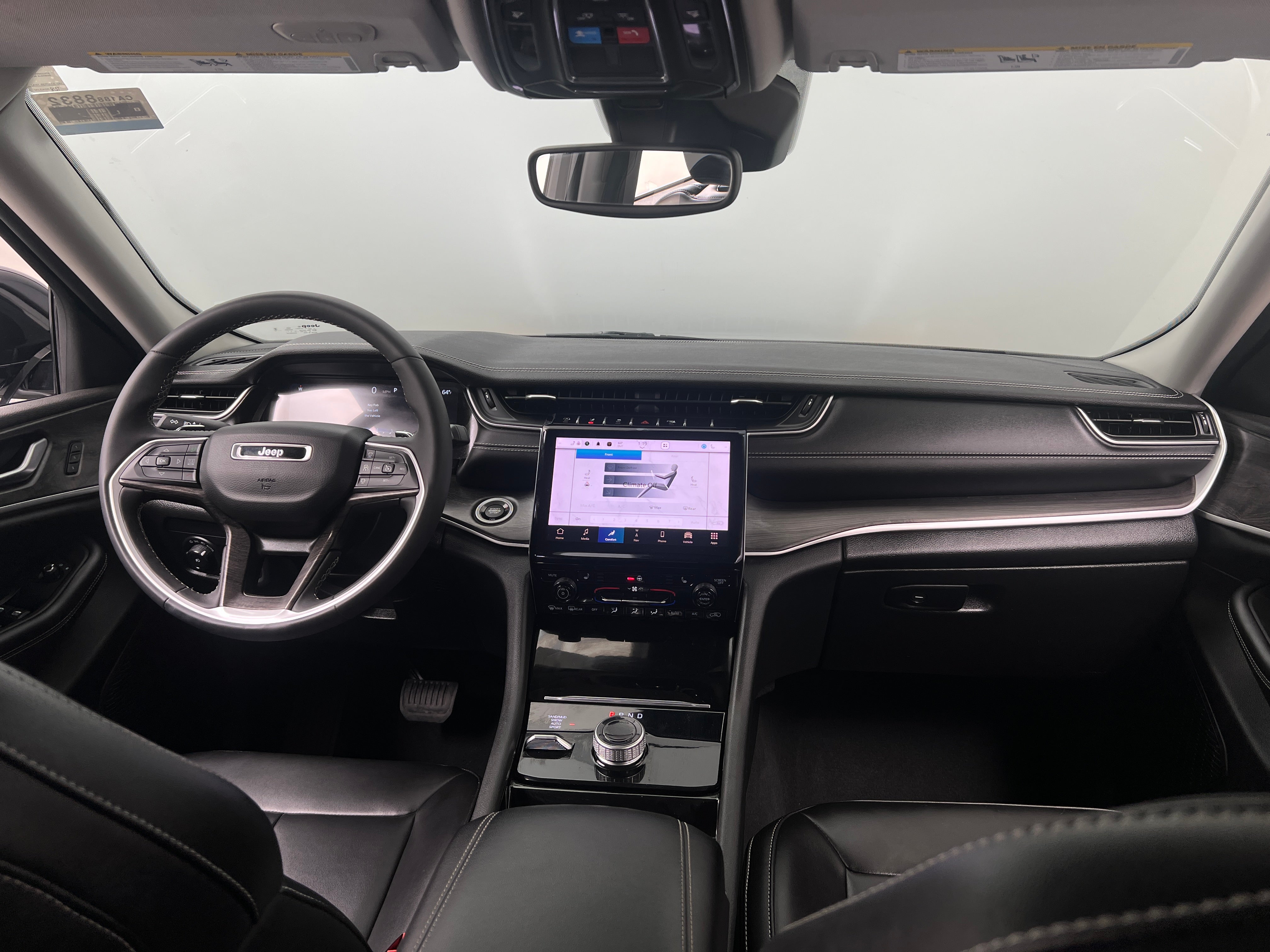 2023 Jeep Grand Cherokee L Limited Edition 2