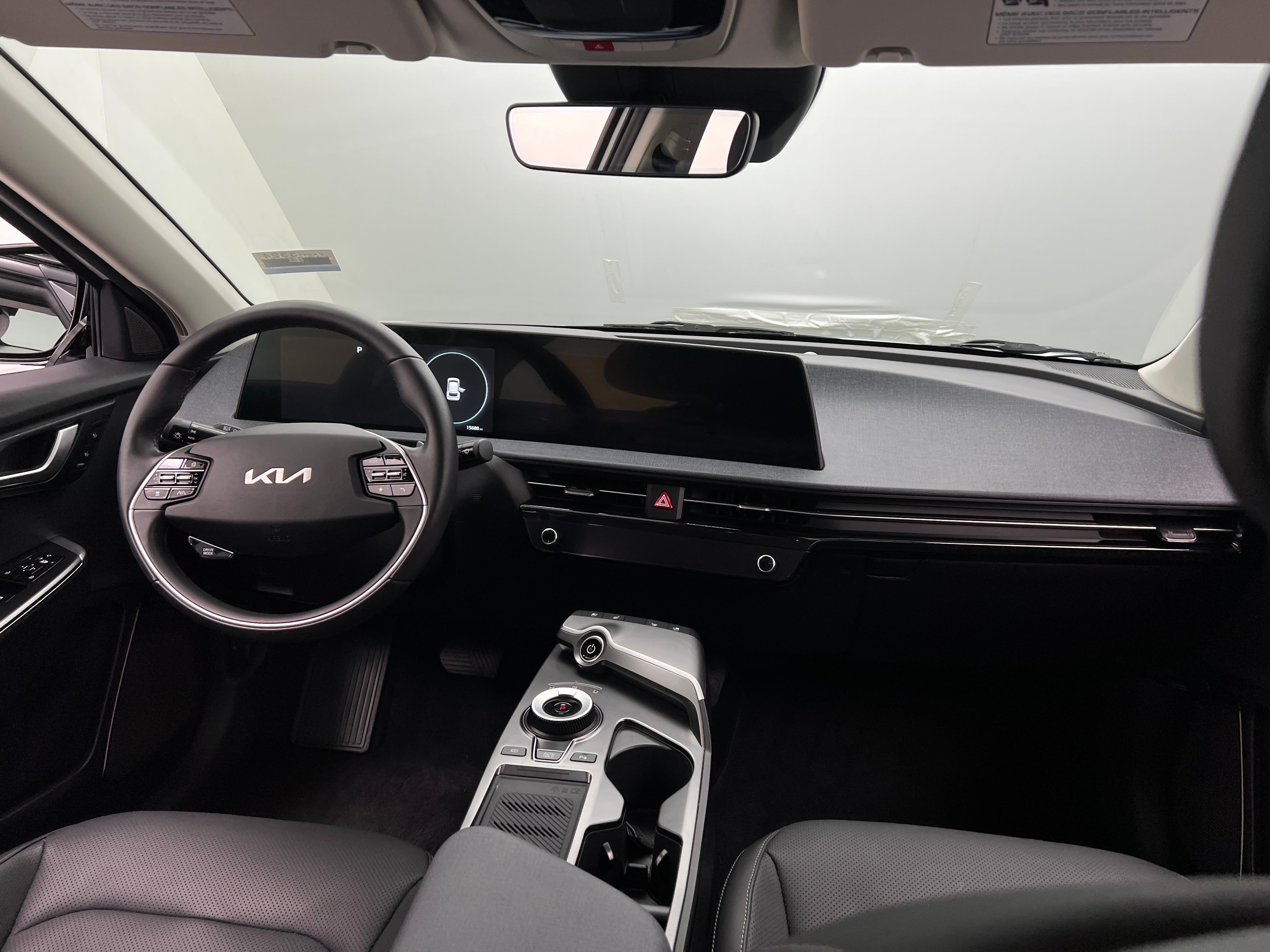 2023 Kia EV6 Wind 2