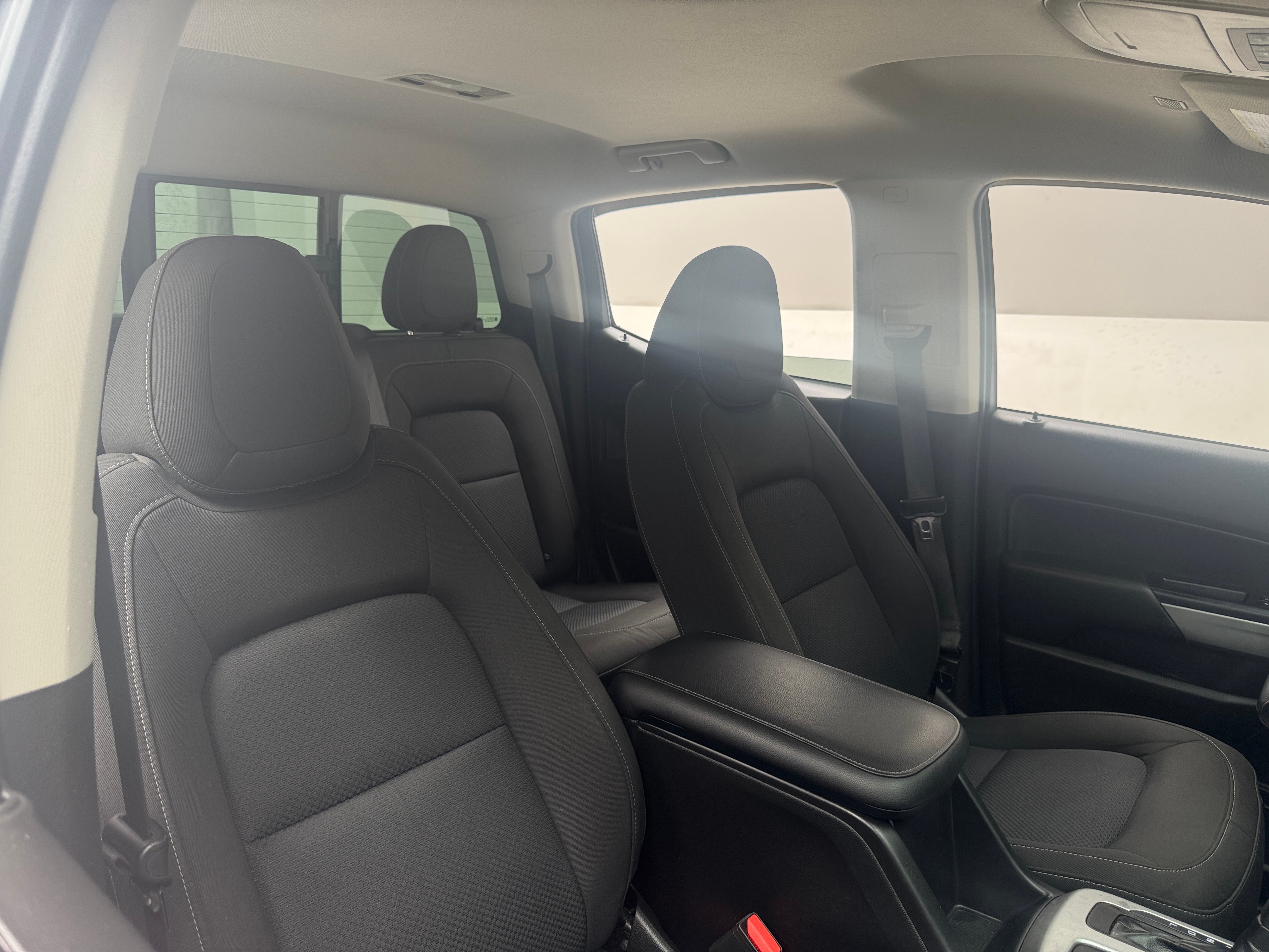 2017 Chevrolet Colorado LT 2