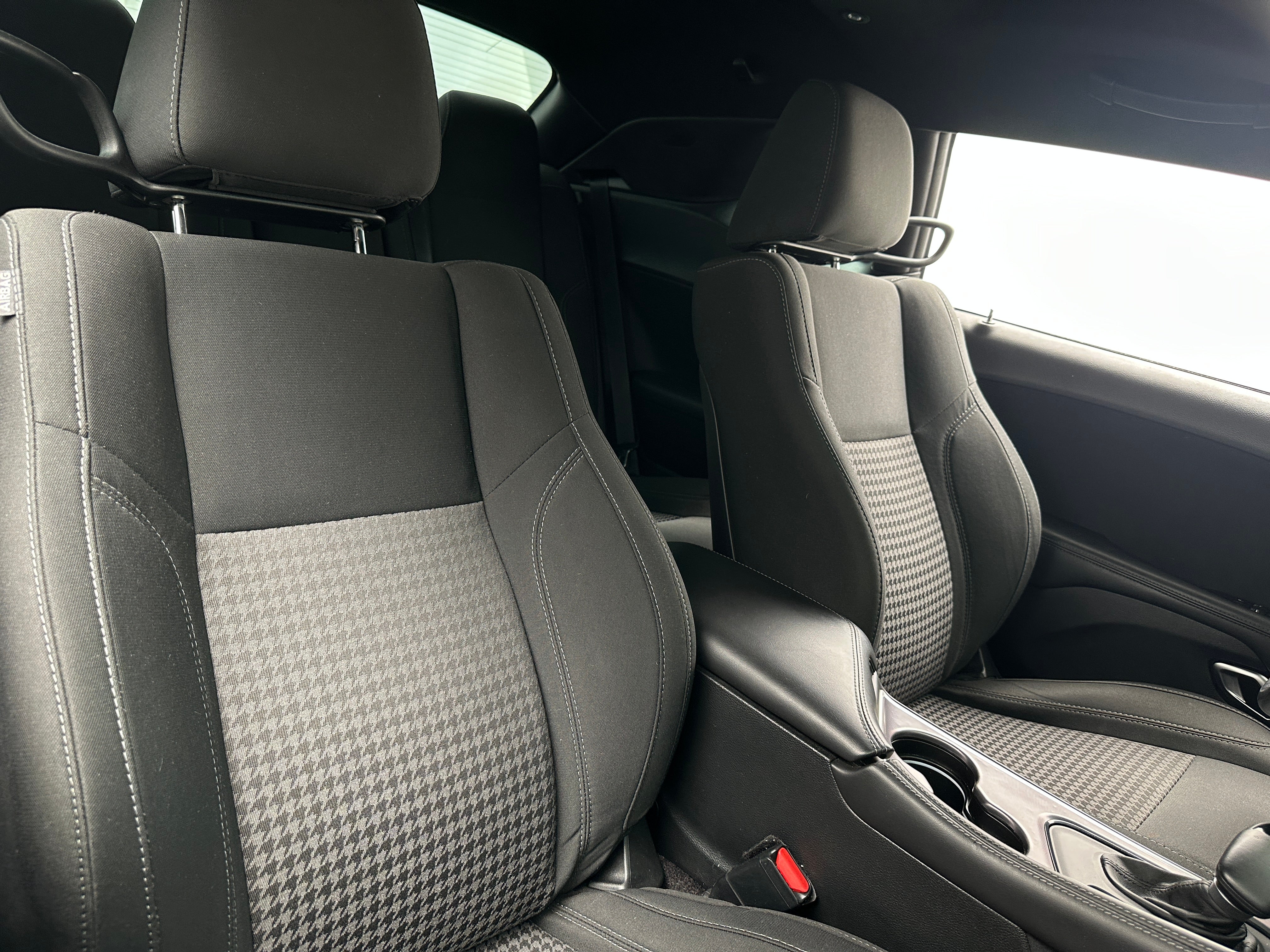 2019 Dodge Challenger SXT 2