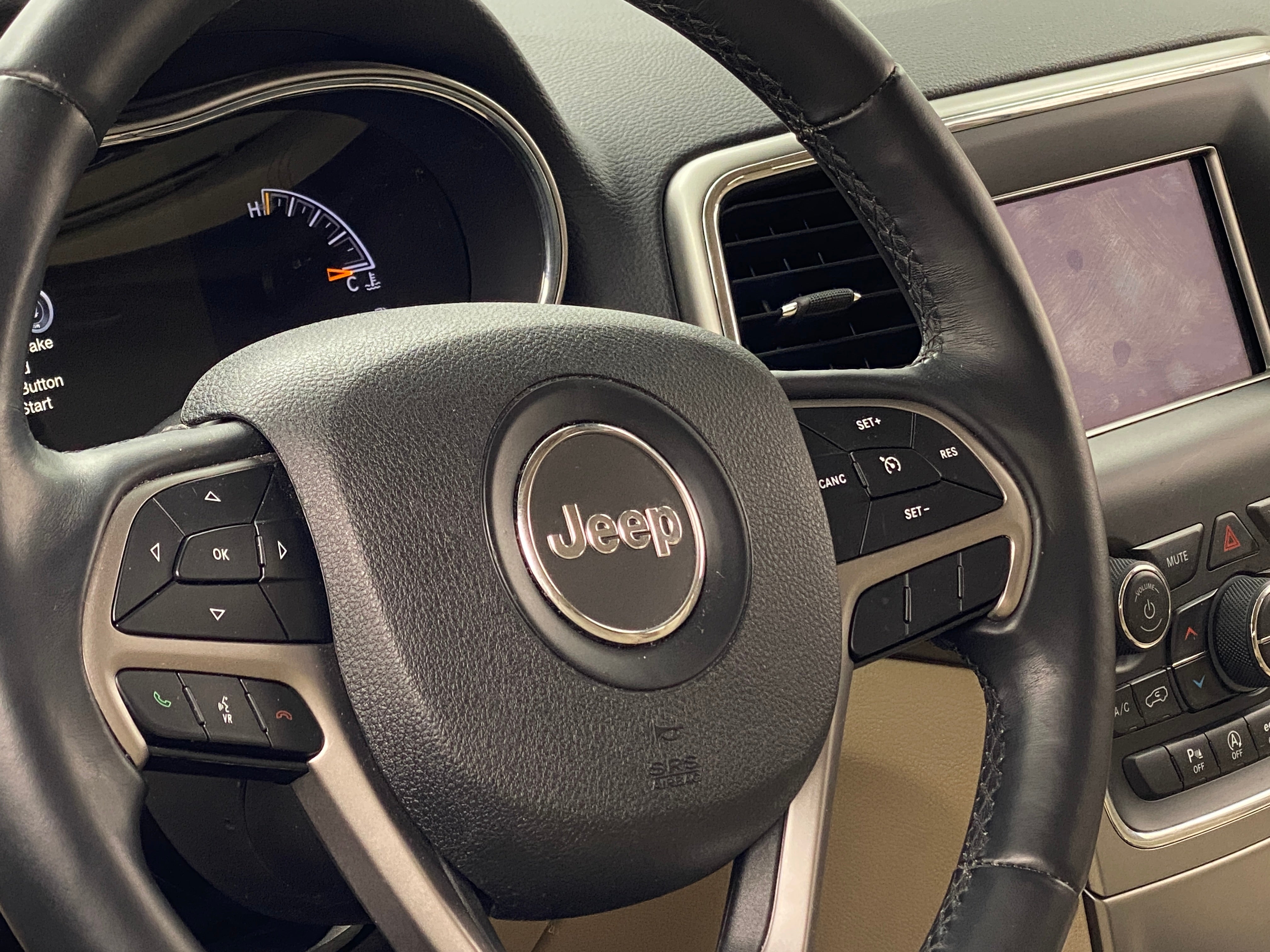 2018 Jeep Grand Cherokee Laredo 5