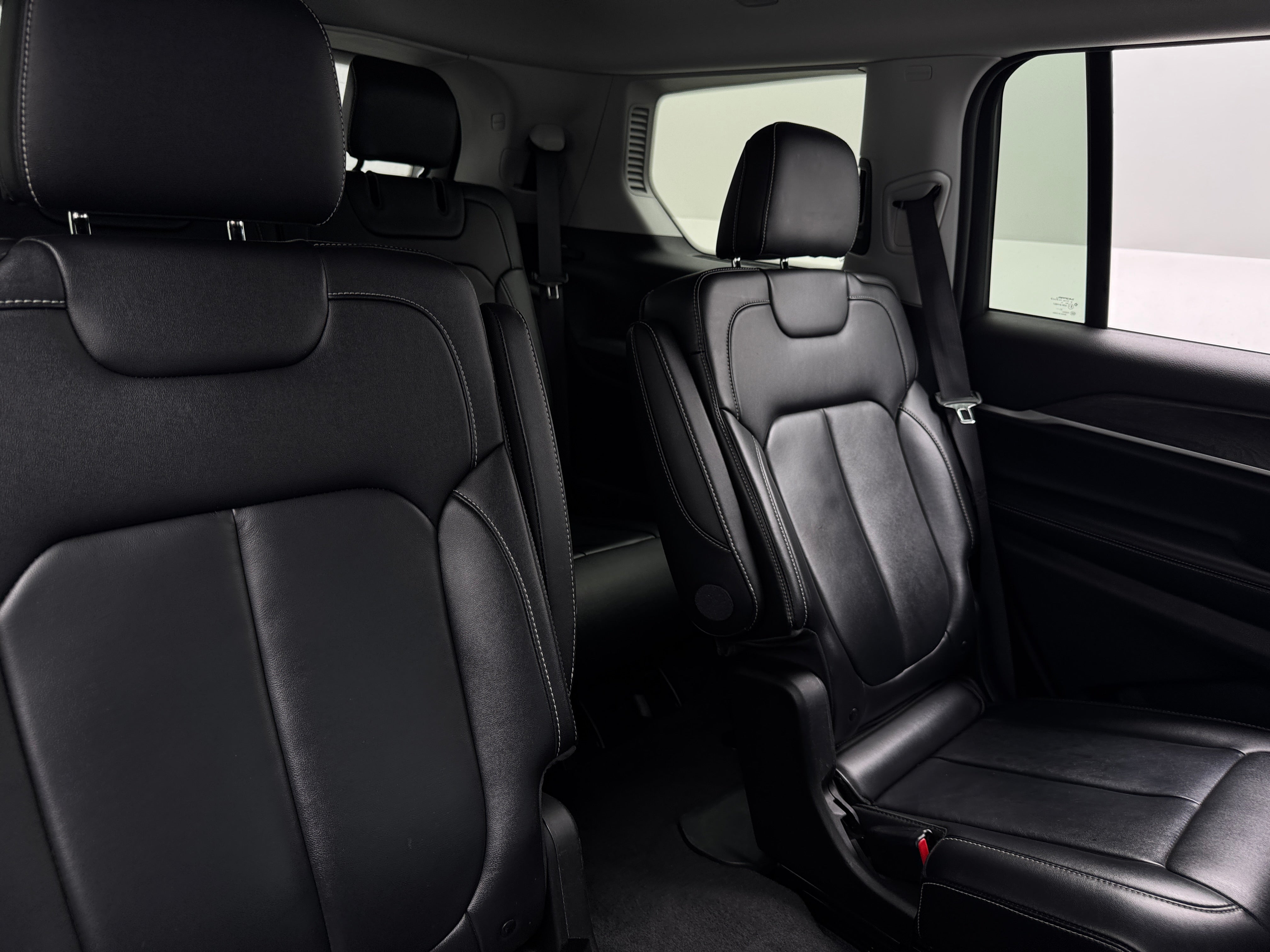 2022 Jeep Grand Cherokee L Limited Edition 5
