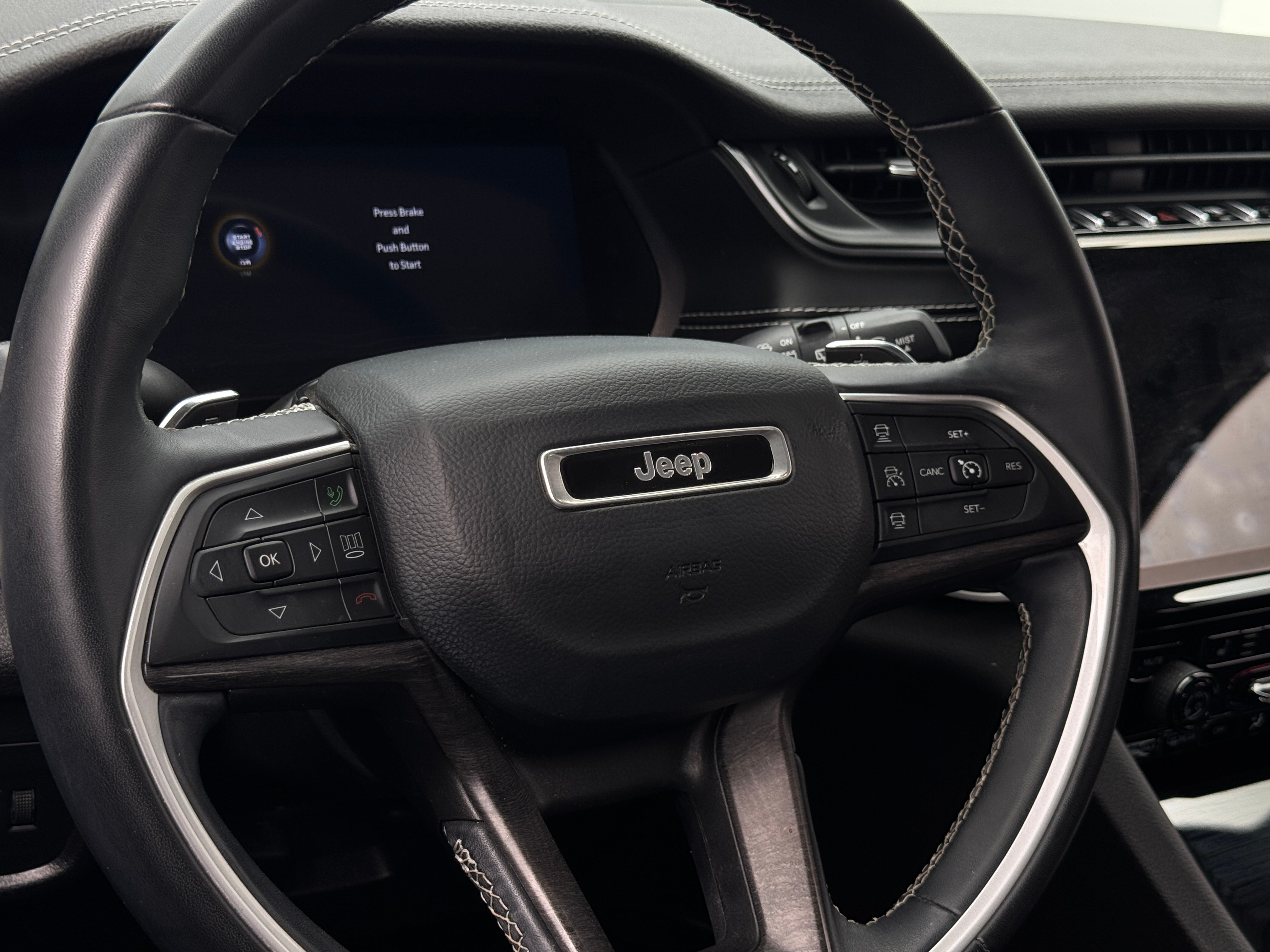 2022 Jeep Grand Cherokee L Limited Edition 4
