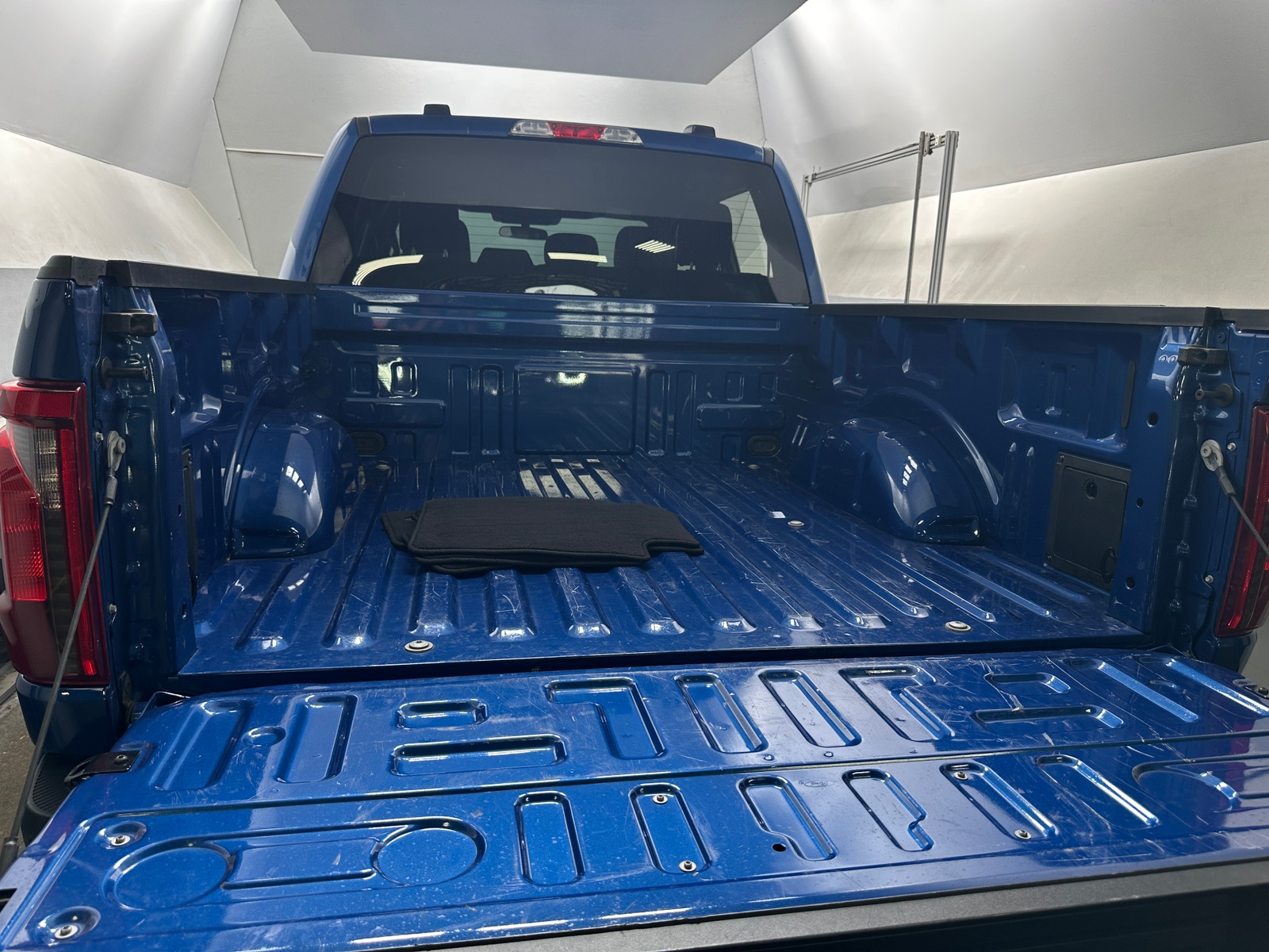 Thumbnail: 2024 Ford Econoline - 7