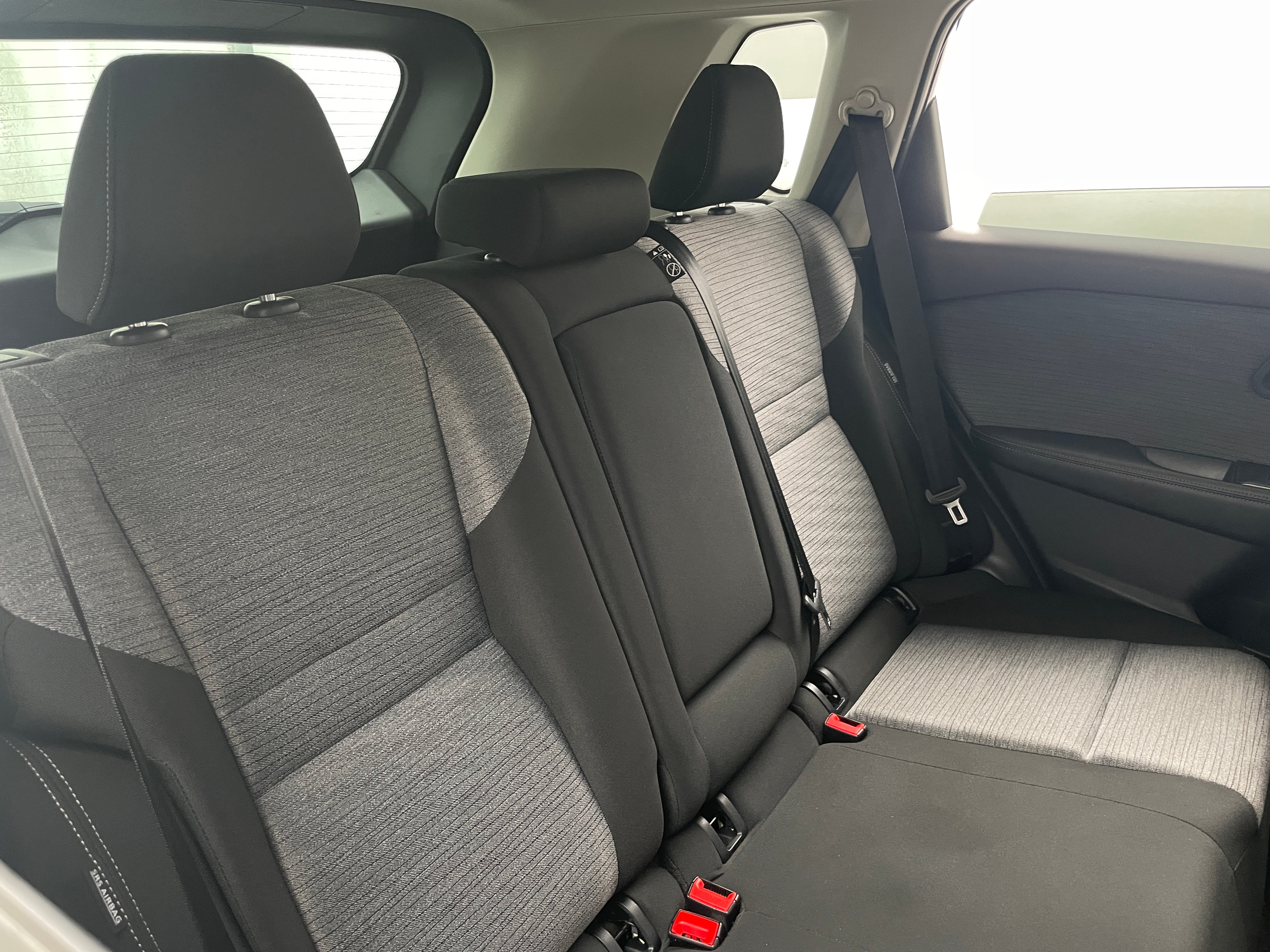 2023 Nissan Rogue SV 6