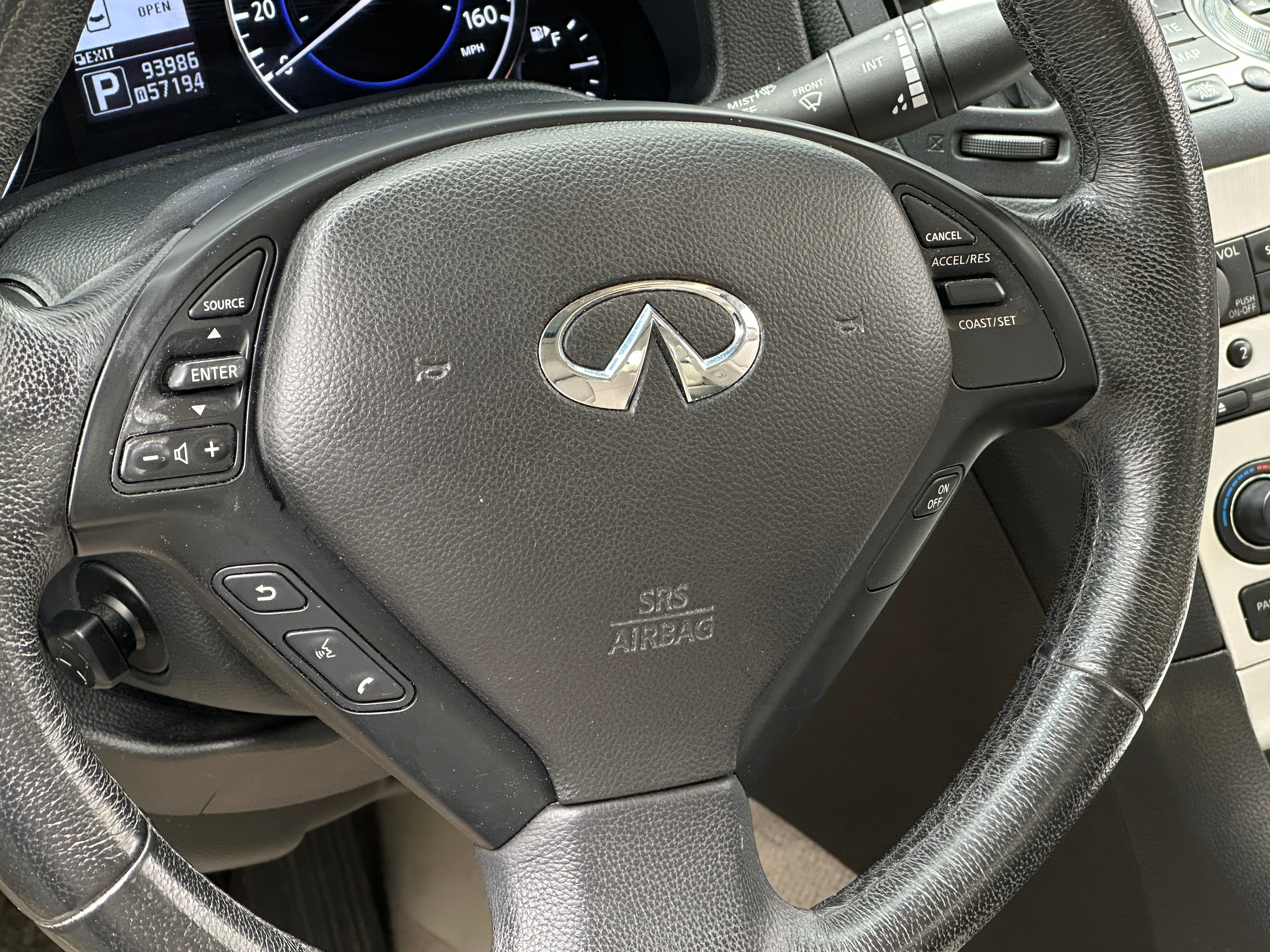 2014 INFINITI Q60 Base 3