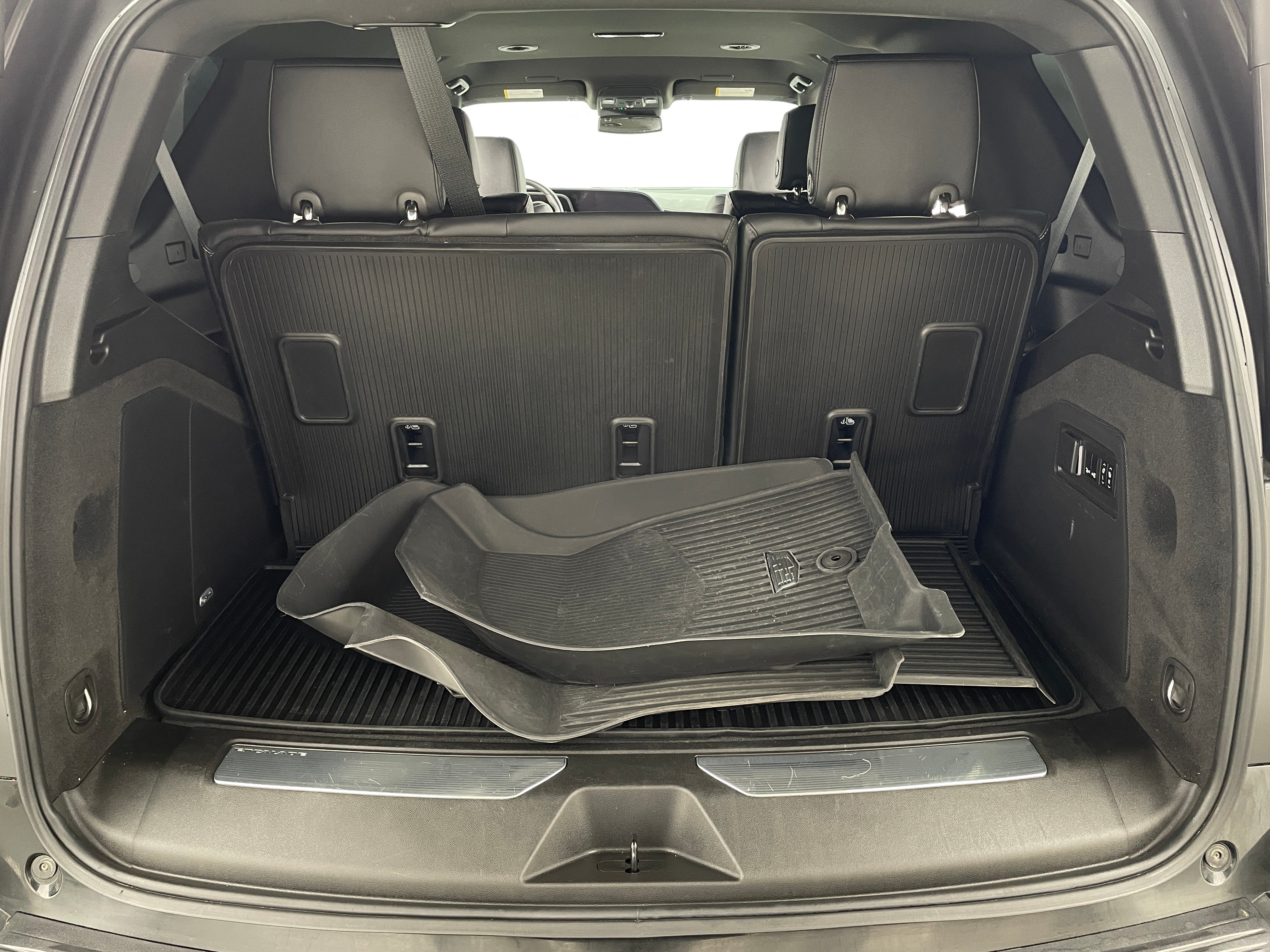 2023 Cadillac Escalade Luxury 6