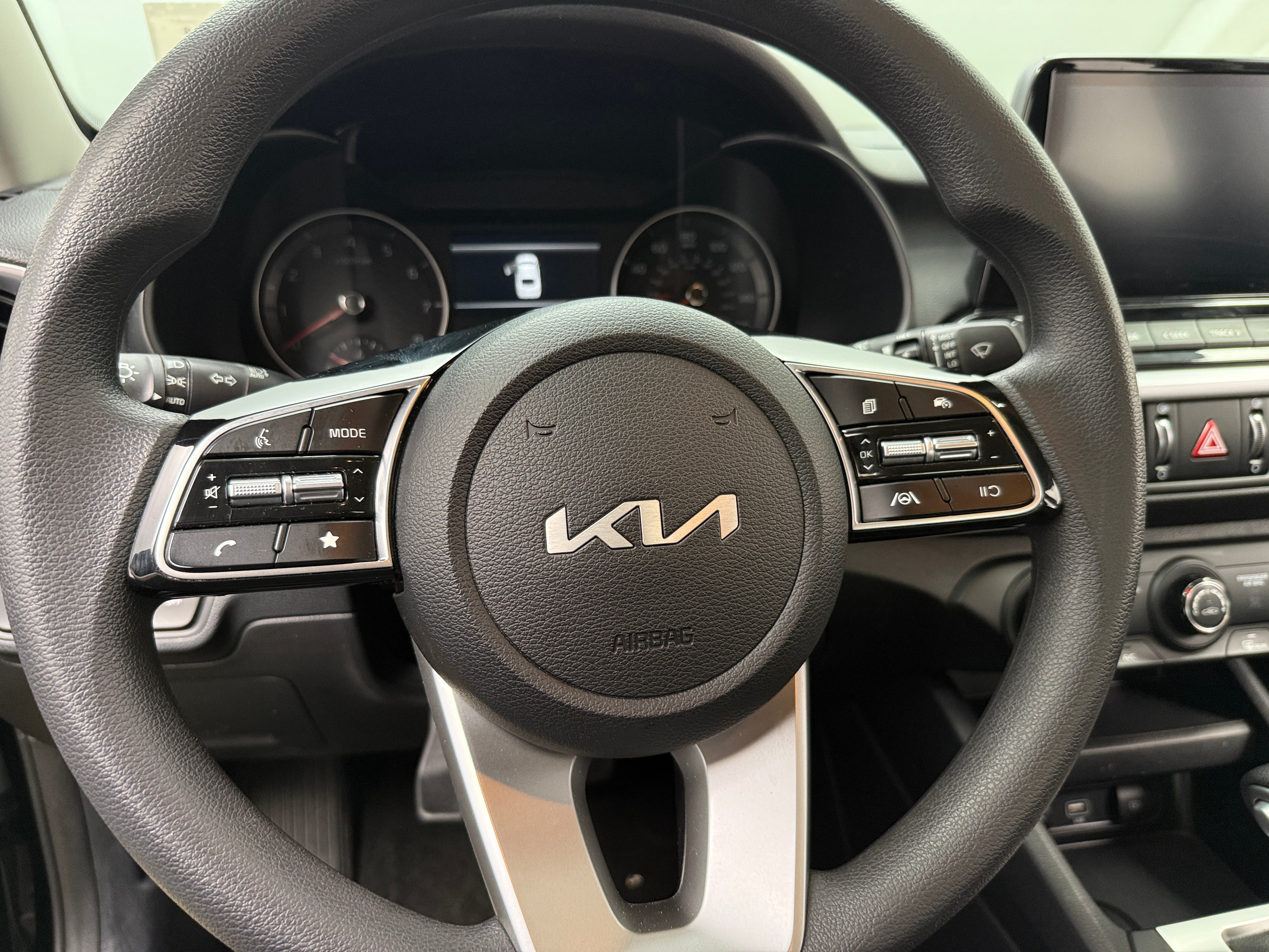 2024 Kia Forte LX 5
