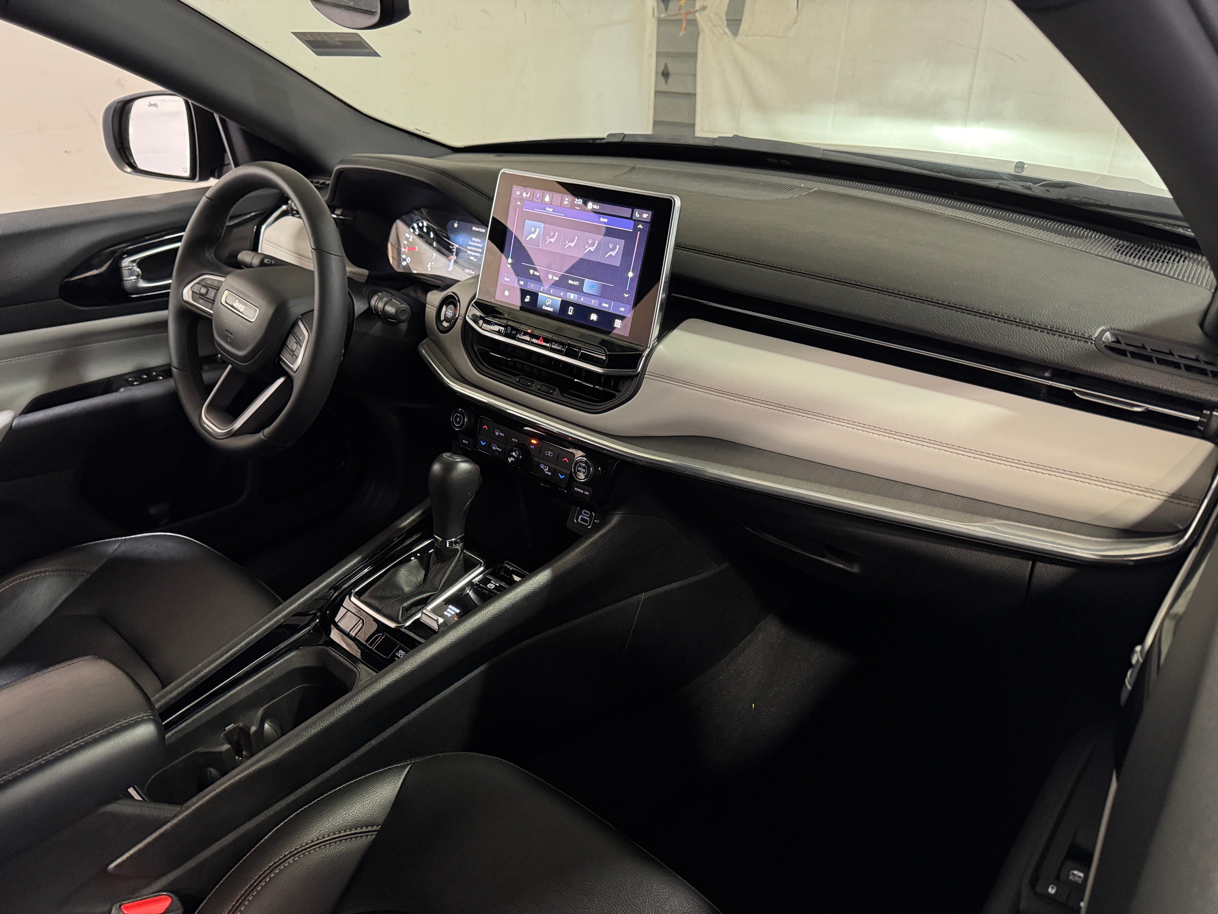 2024 Jeep Compass Limited 2