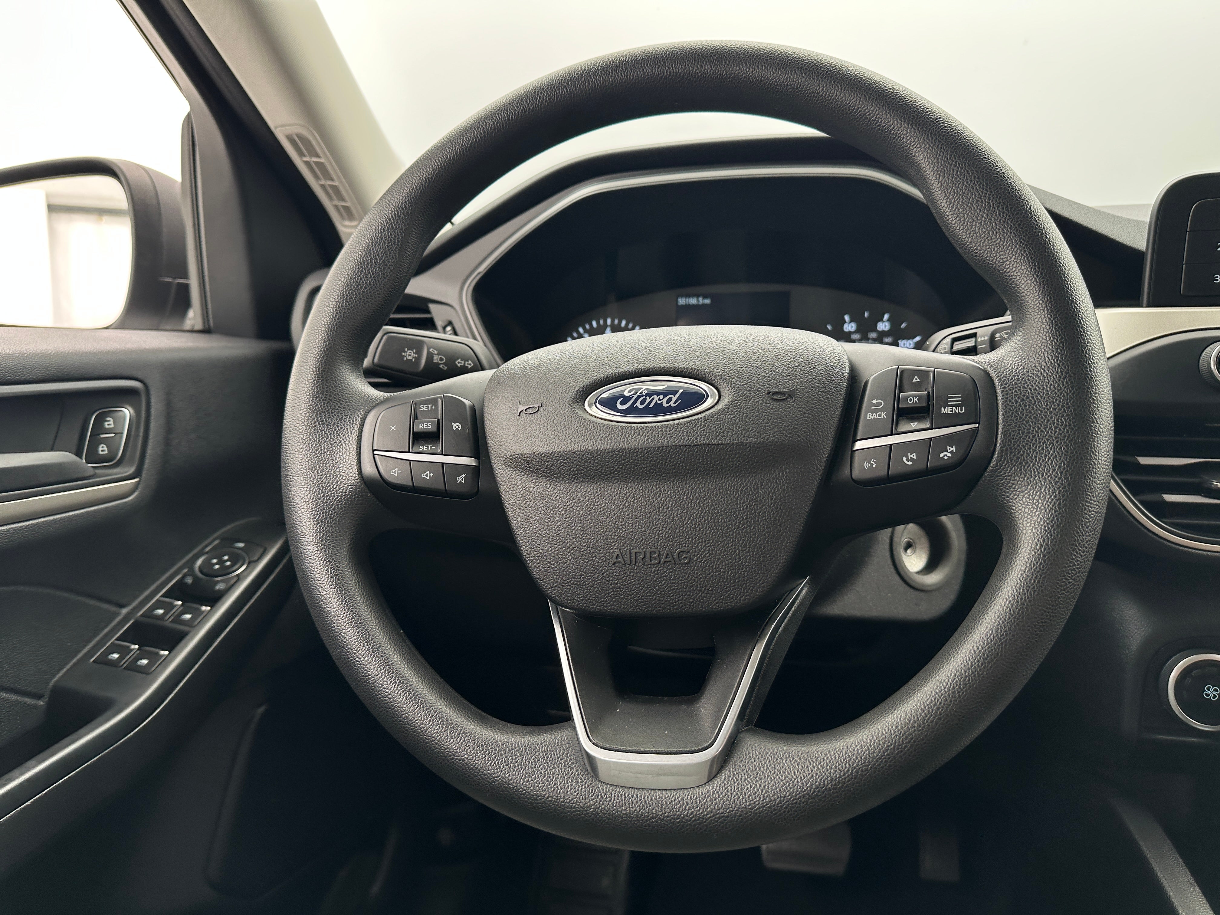2022 Ford Escape S 5