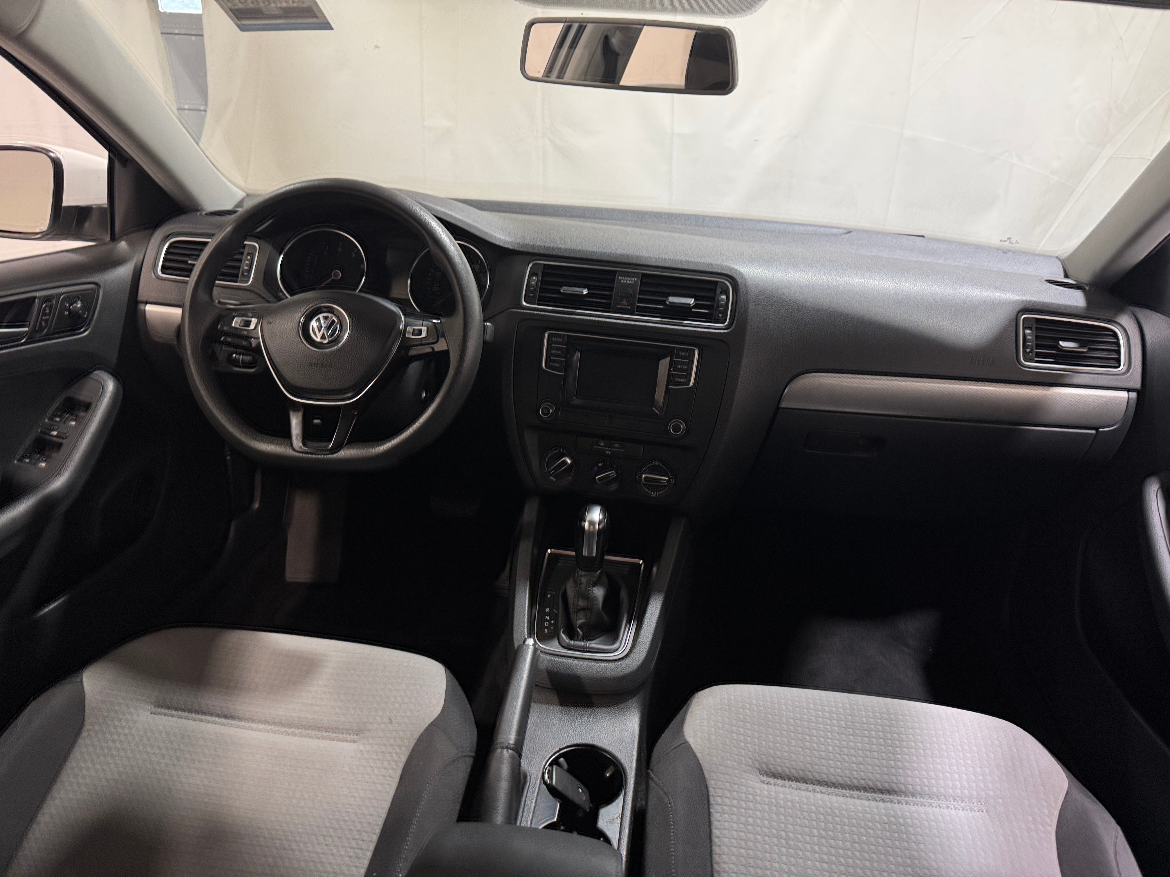 2017 Volkswagen Jetta S 3