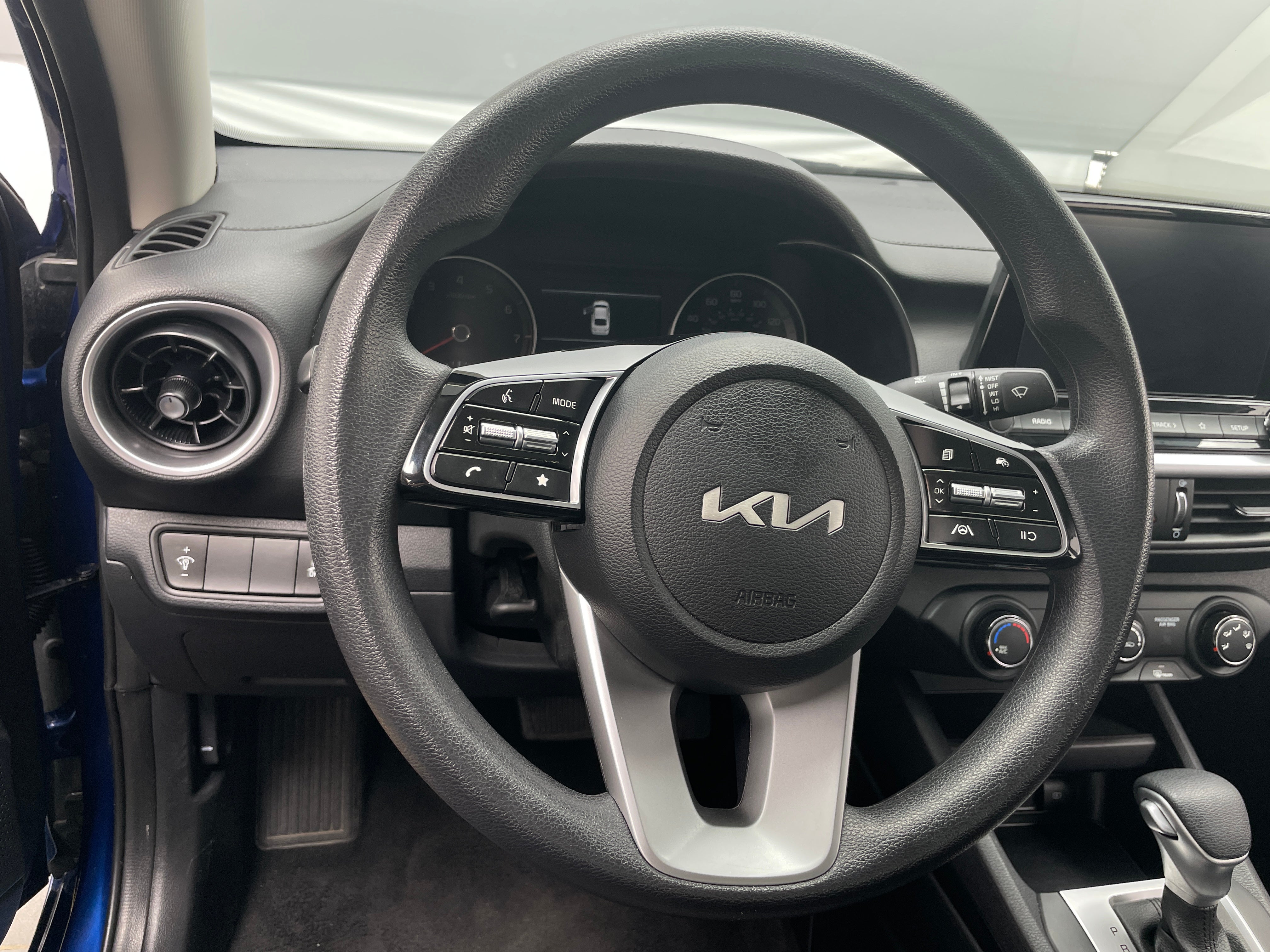2024 Kia Forte LXS 5