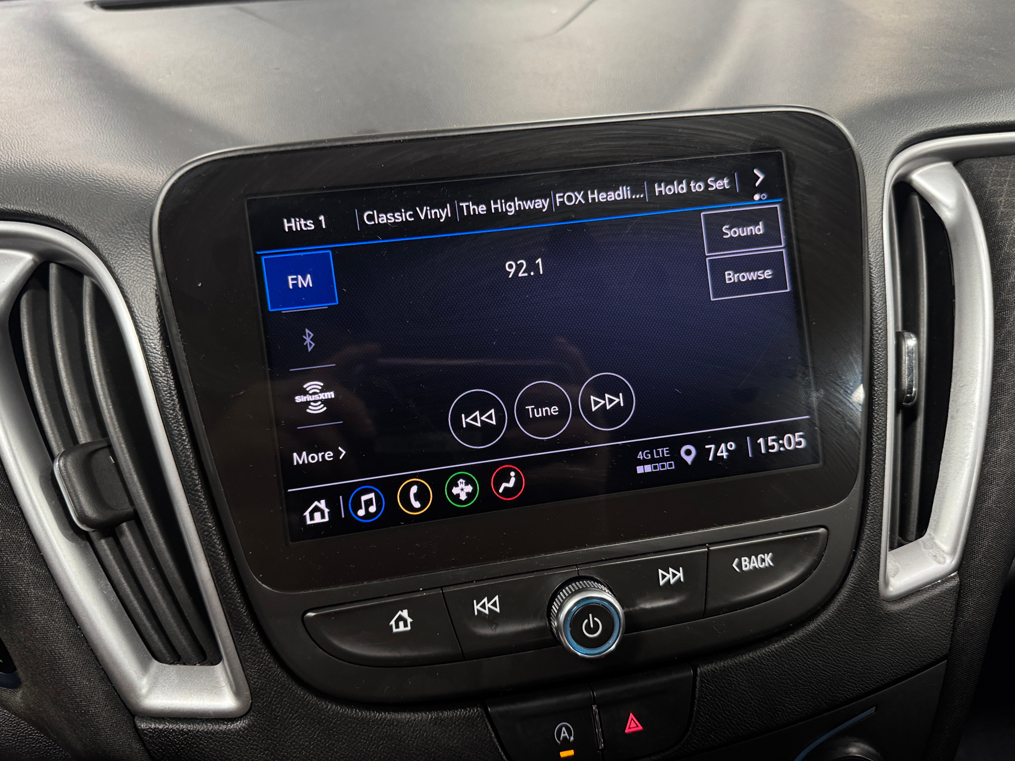 2022 Chevrolet Malibu LT 4