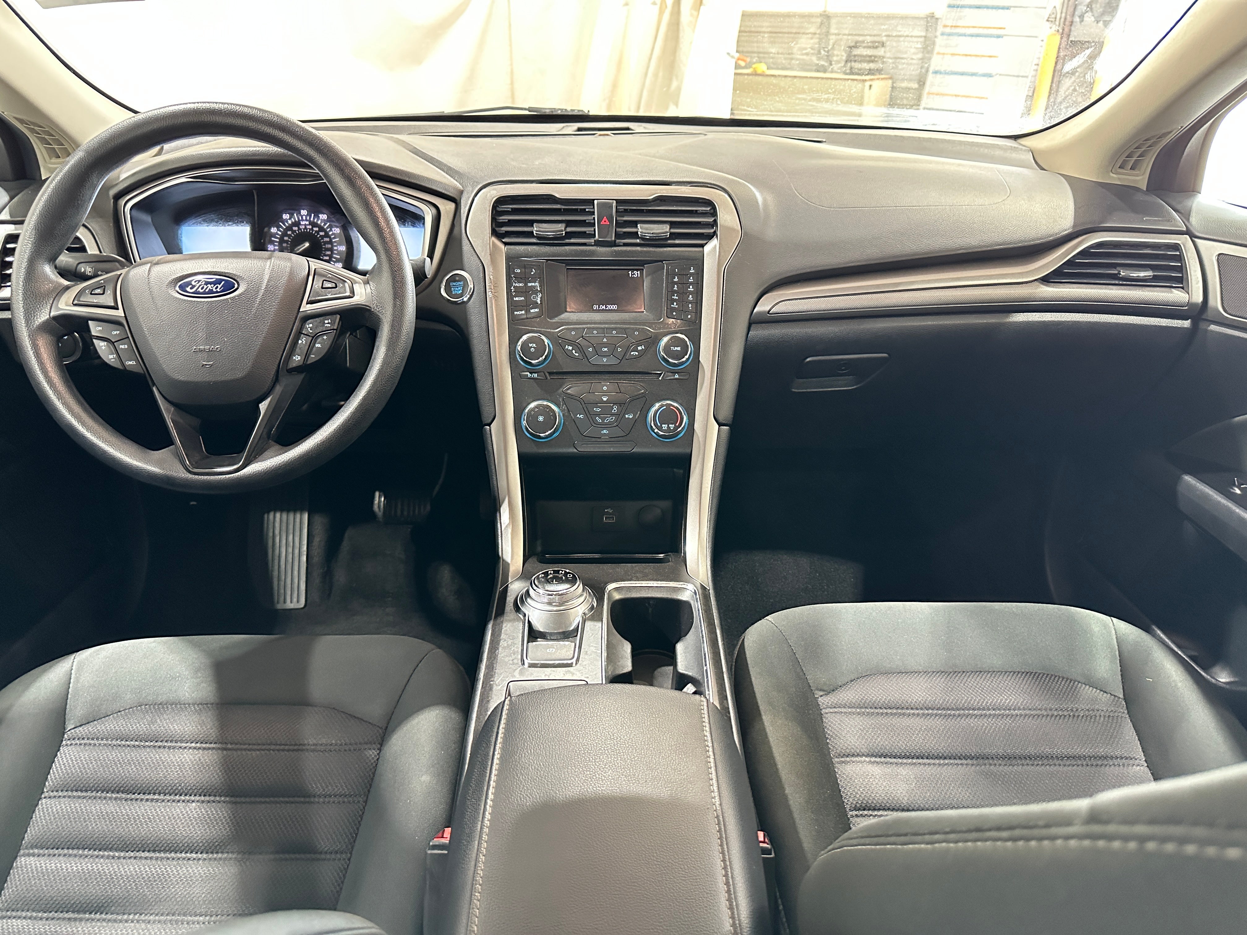 2017 Ford Fusion SE 3